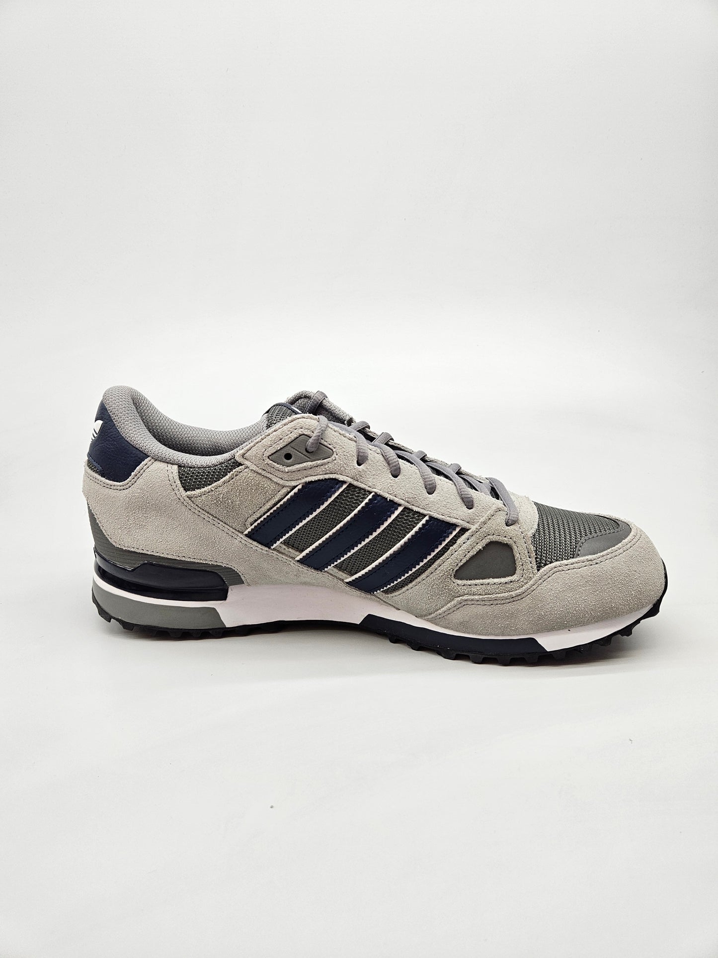 ADIDAS NOVI ORIGINAL PATIKI BR 47