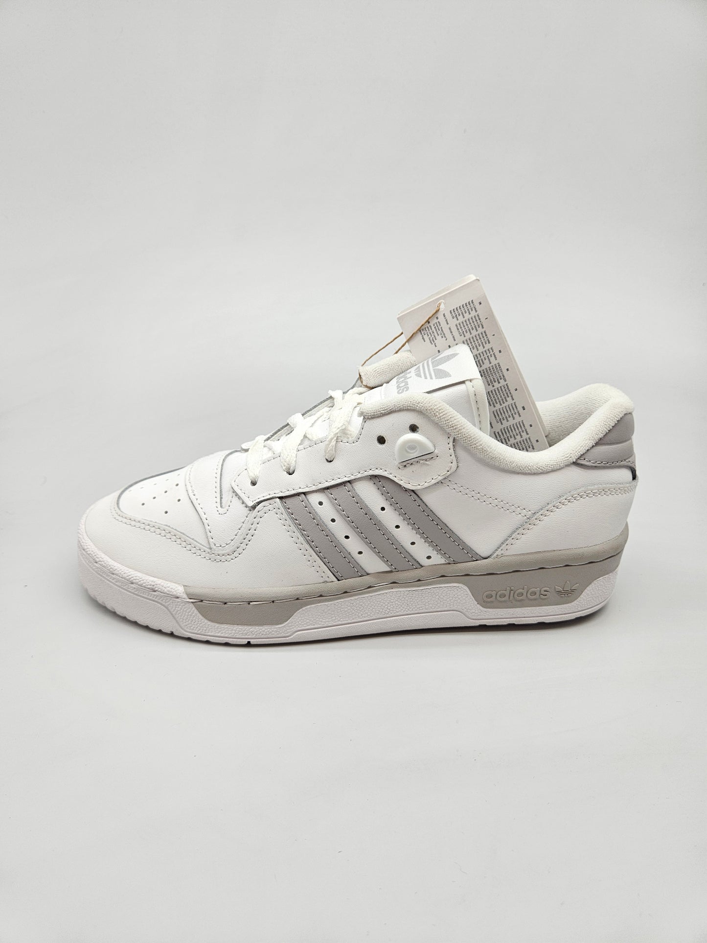 ADIDAS NOVI ORIGINAL PATIKI BR 38