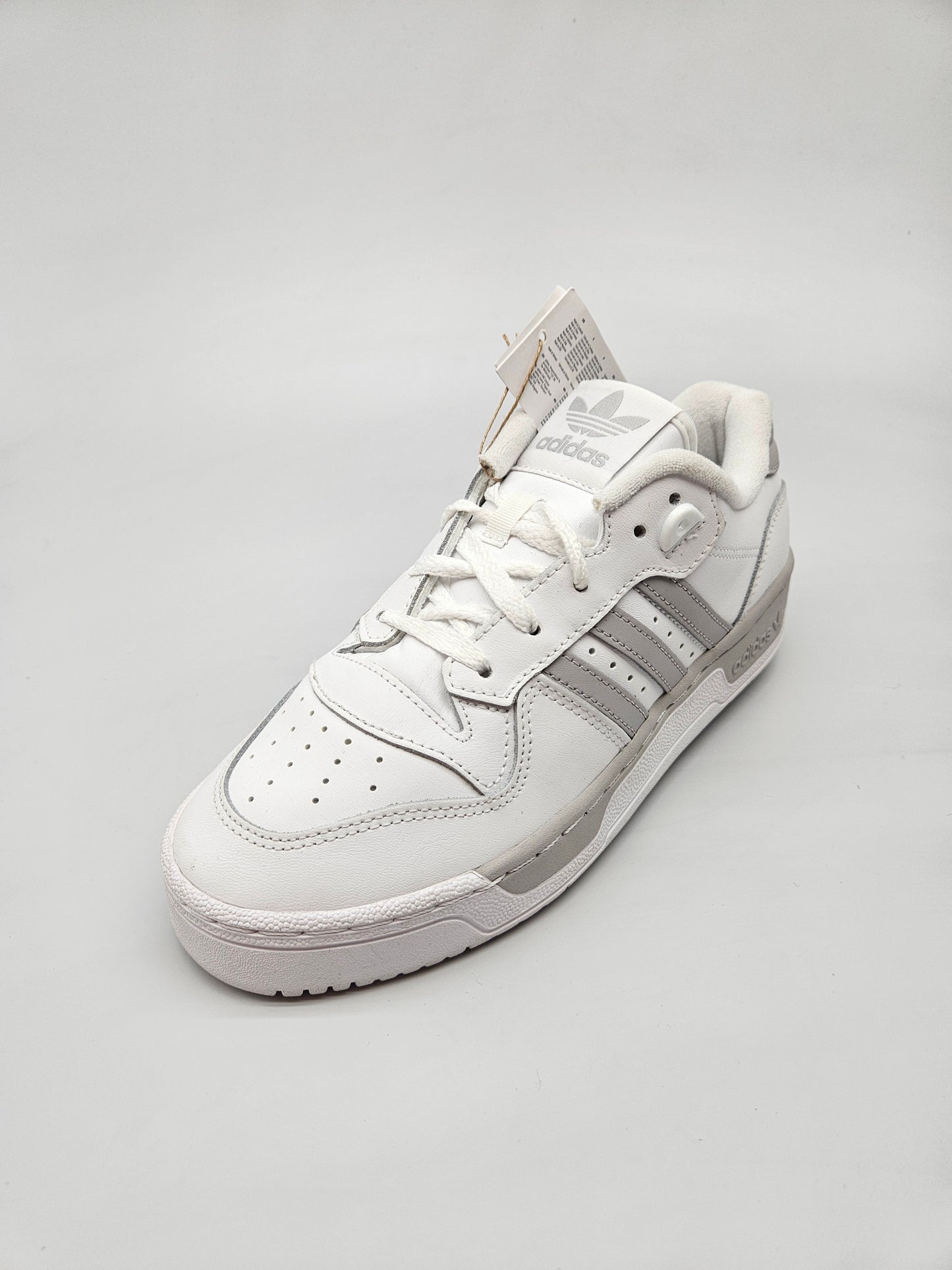 ADIDAS NOVI ORIGINAL PATIKI BR 38
