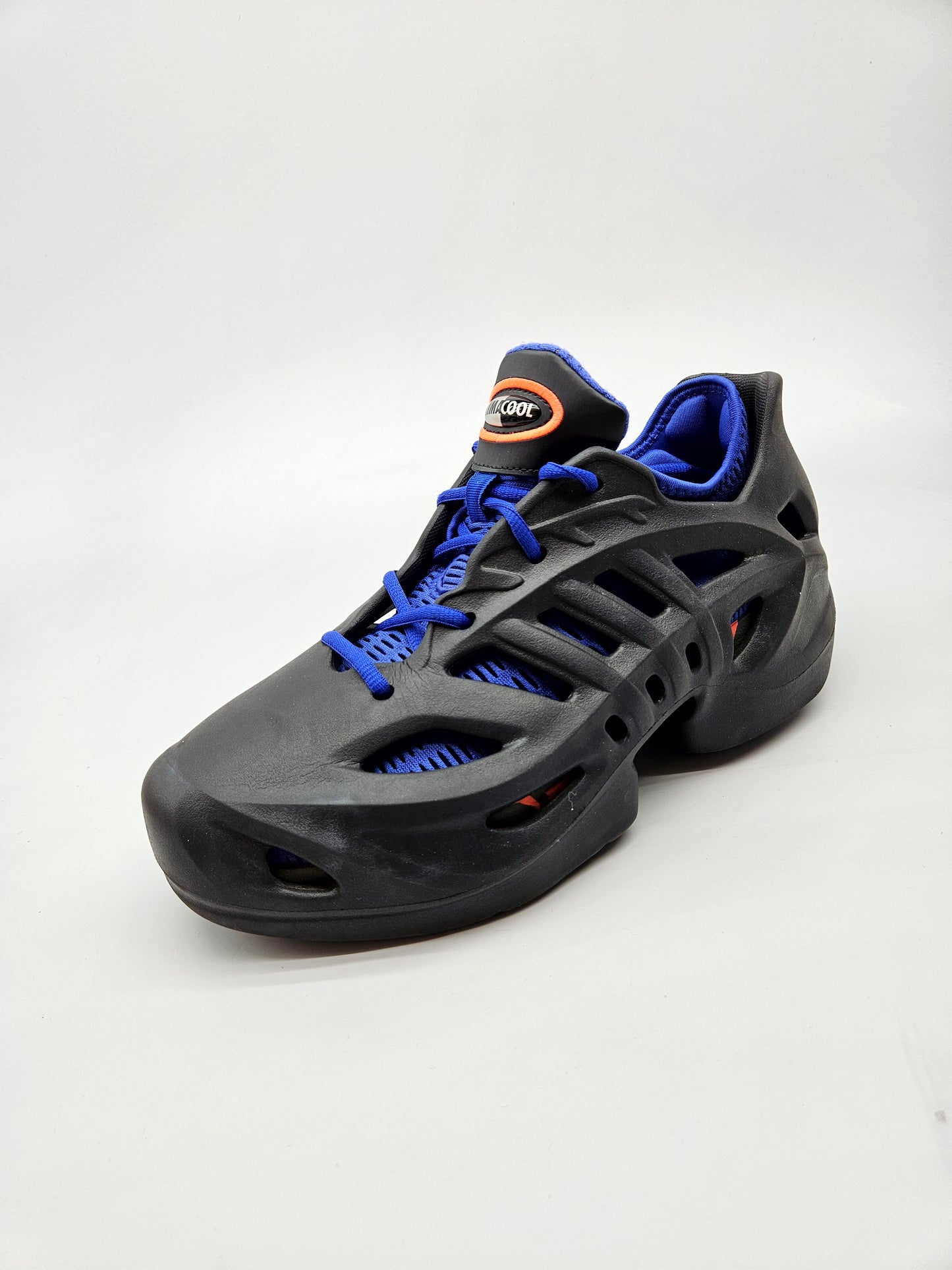 ADIDAS NOVI ORIGINAL PATIKI BR 43