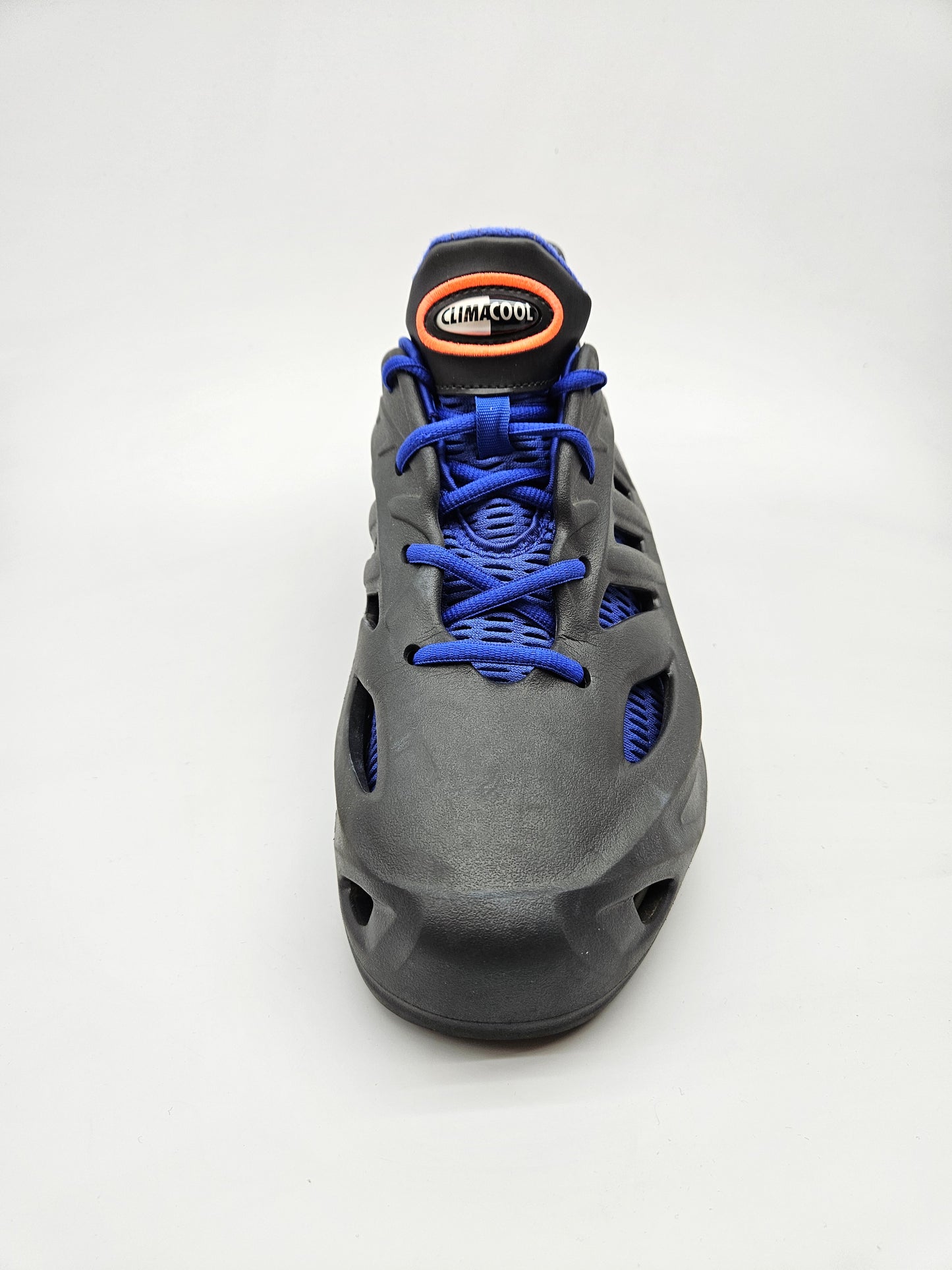 ADIDAS NOVI ORIGINAL PATIKI BR 43