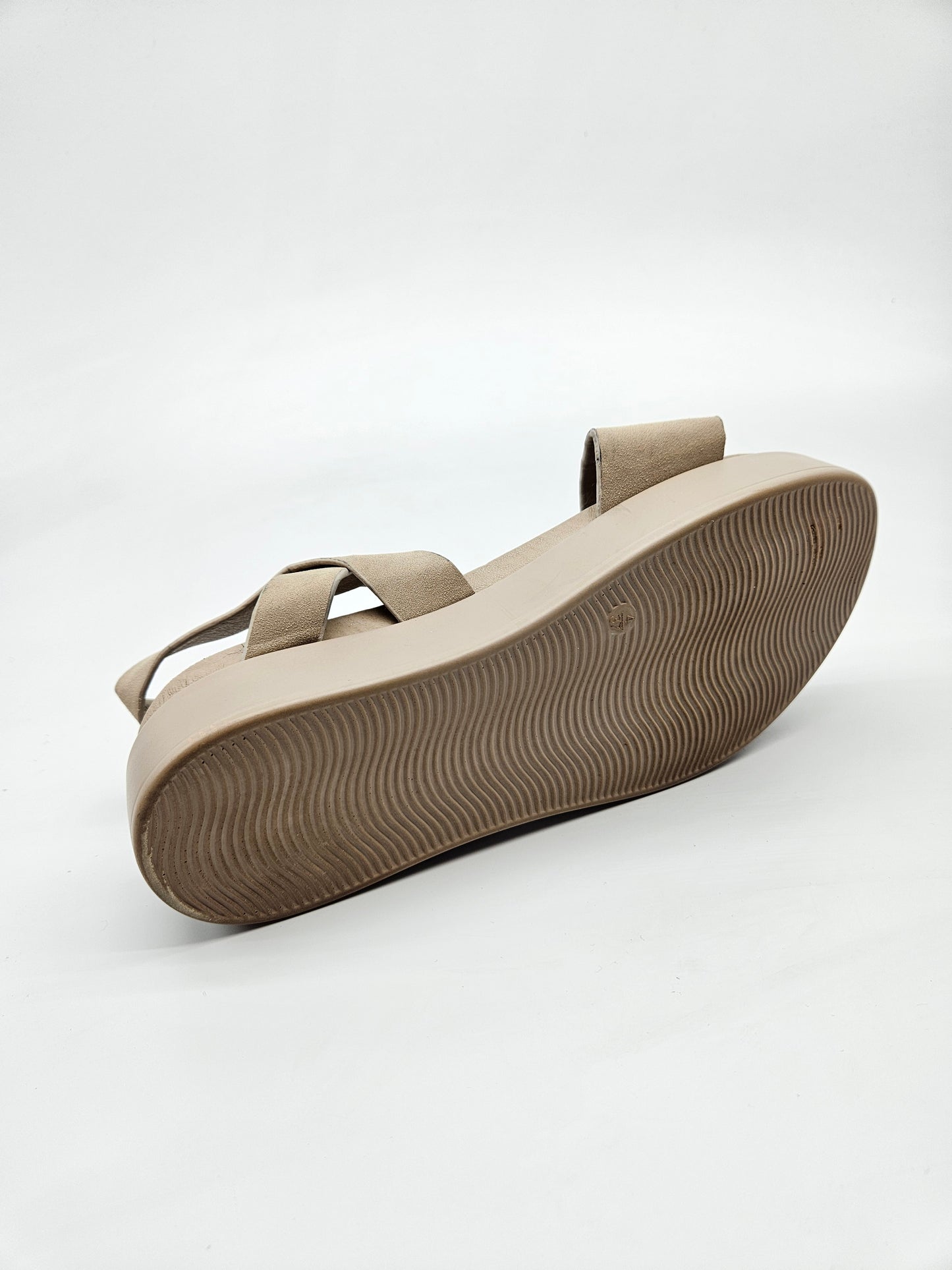 NEW LOOK ORIGINAL NOVI SANDALI BR 37