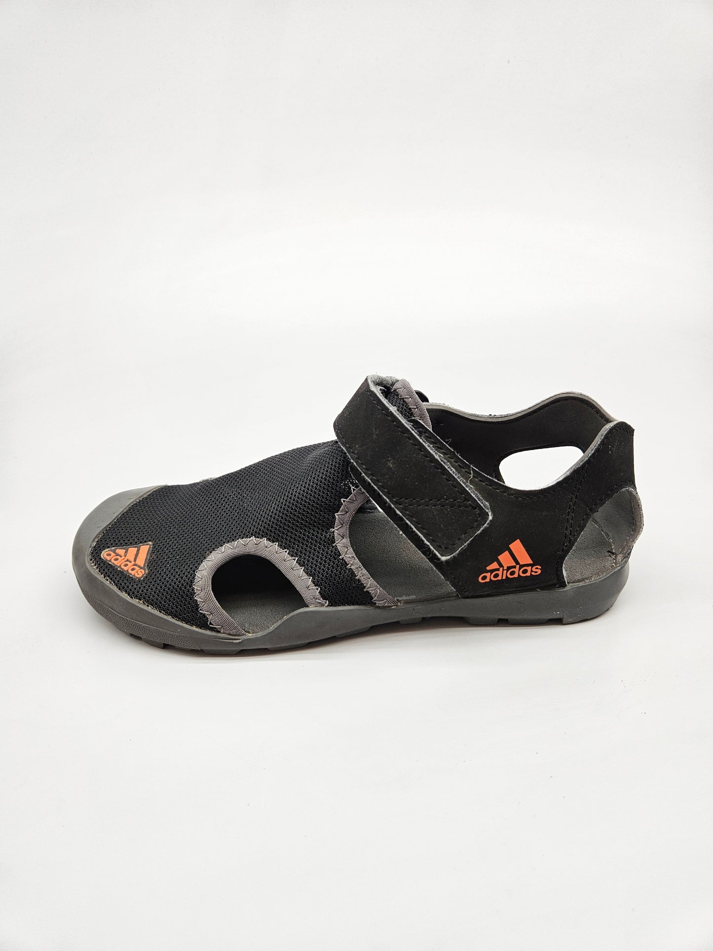 ADIDAS ORIGINAL SANDALI. R 34