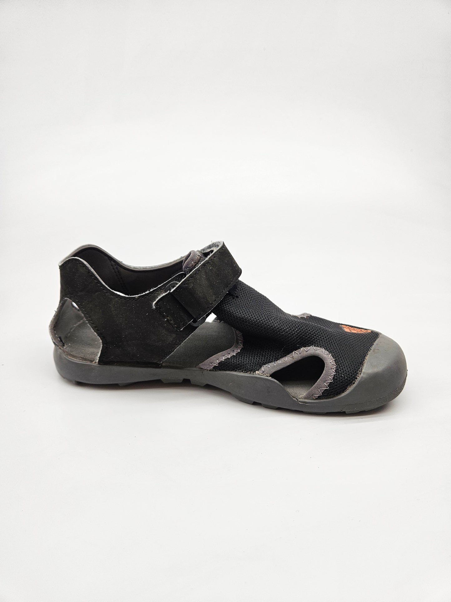 ADIDAS ORIGINAL SANDALI. R 34
