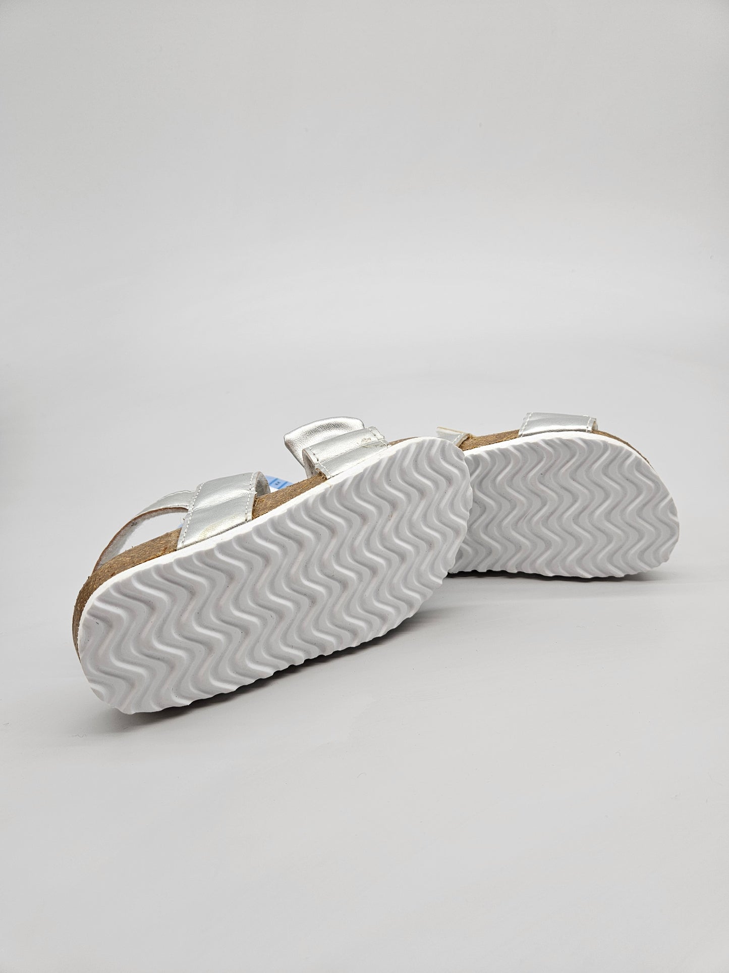 ALIVE NOVI ORIGINAL SANDAKI BR 24