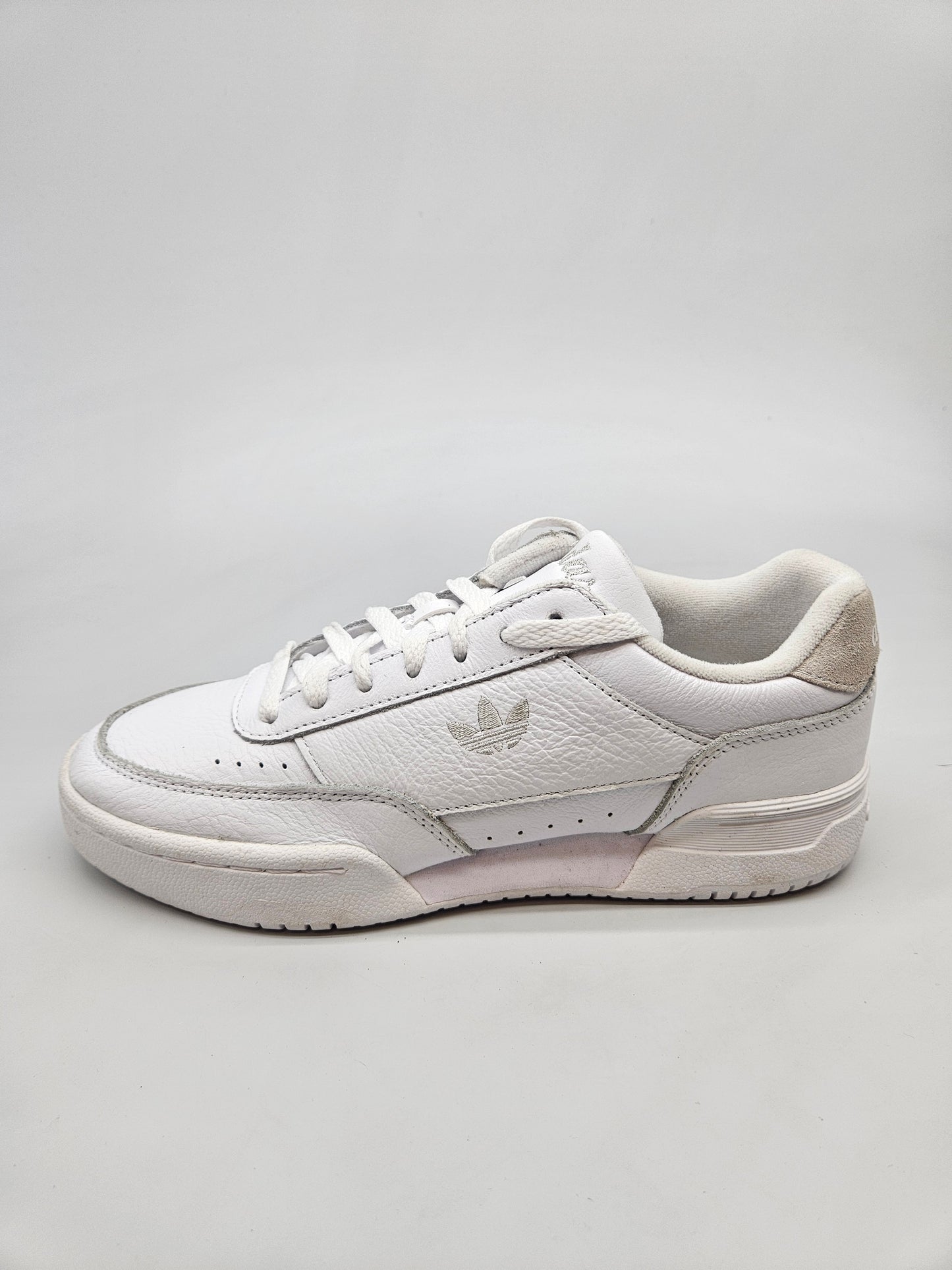ADIDAS NOVI ORIGINAL PATIKI BR 40.5