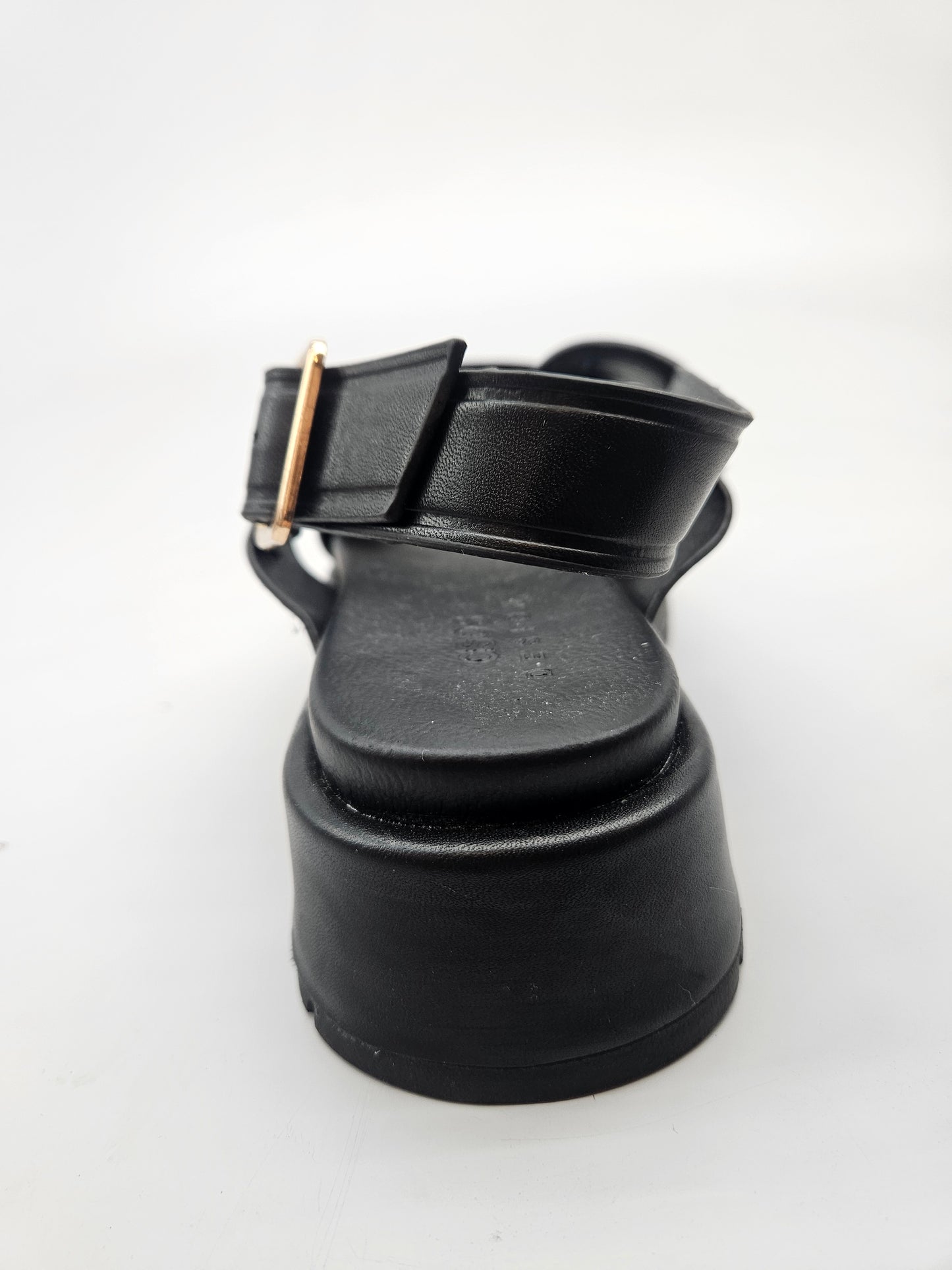 ORIGINAL KOZNI SANDALI BR 38.5