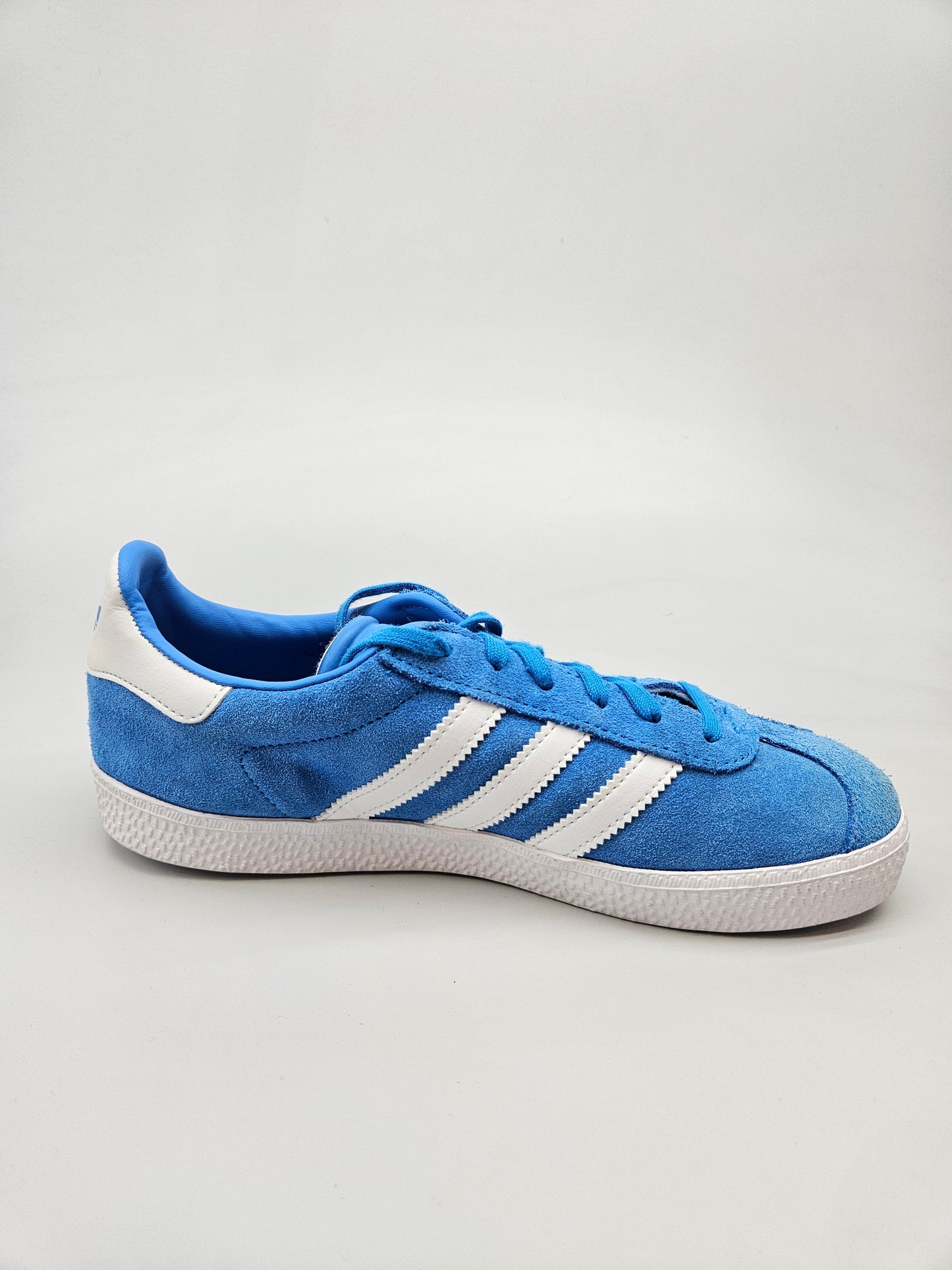 ADIDAS NOVI ORIGINAL PATIKI BR 38