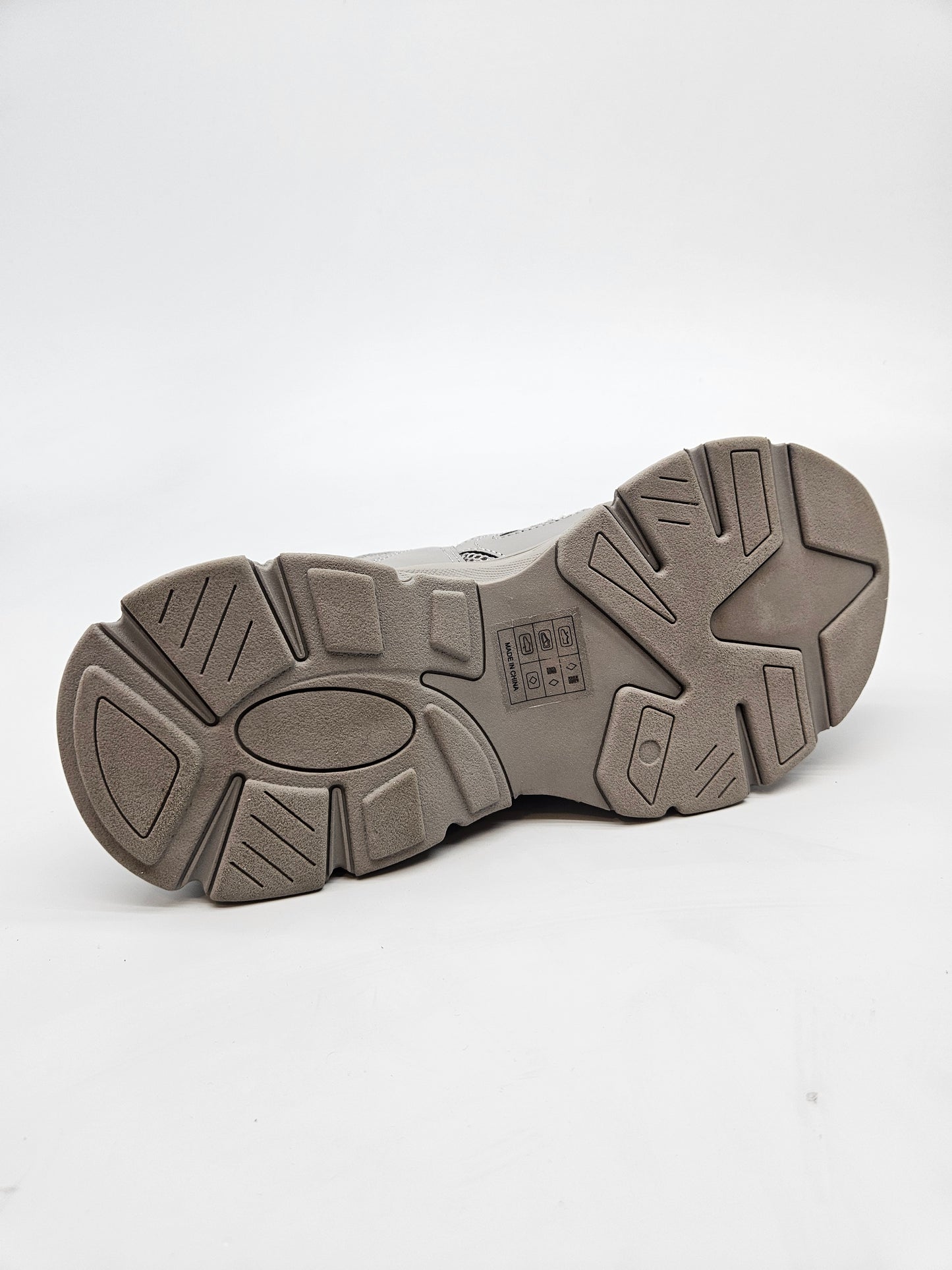 STEVE MADDEN NOVI ORIGINAL PATIKI BR 40