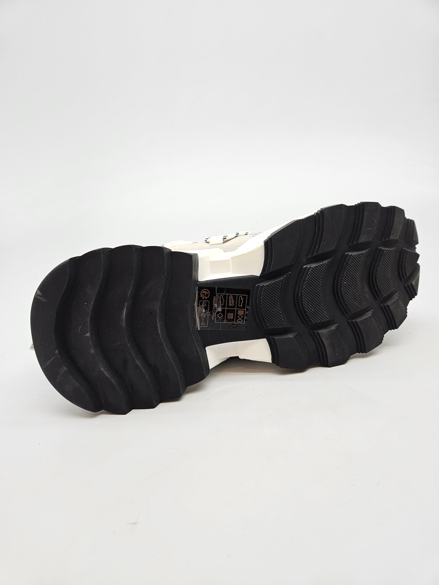 STEVE MADDEN NOVI ORIGINAL PATIKI BR 41