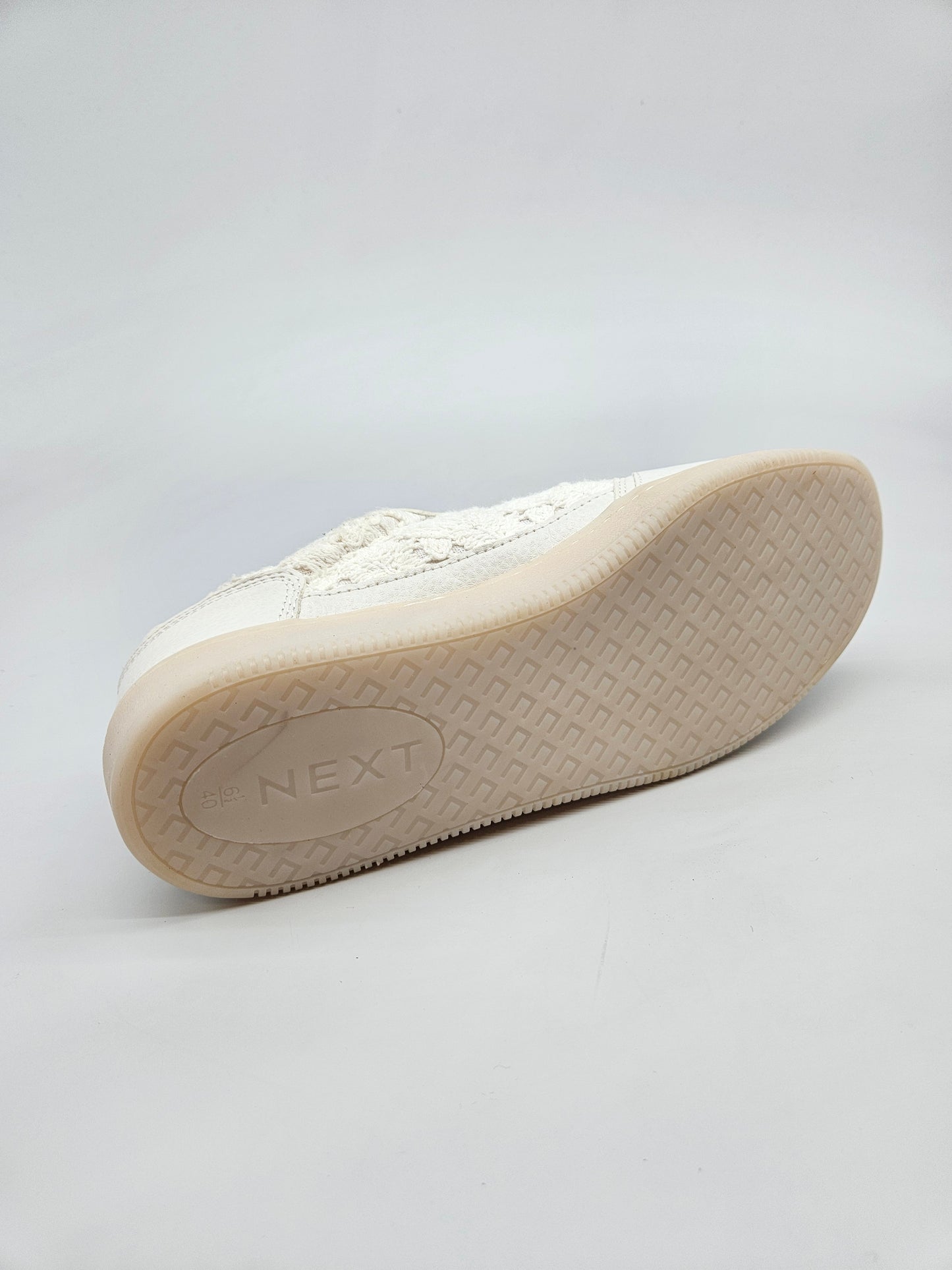 NEXT ORIGINAL NOVI PATIKI BR 40