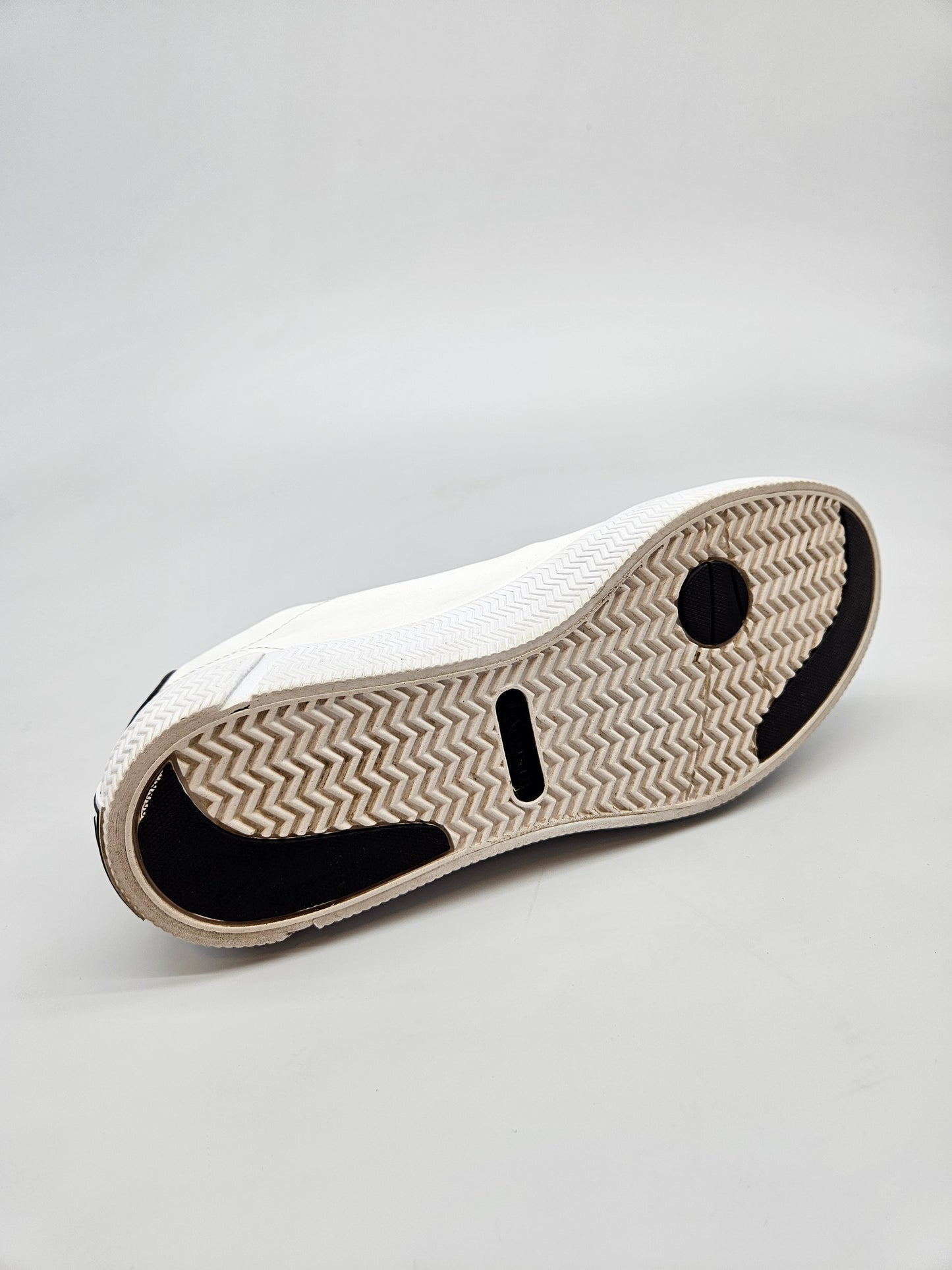 LACOSTE ORIGINAL PATIKI BR 37.5