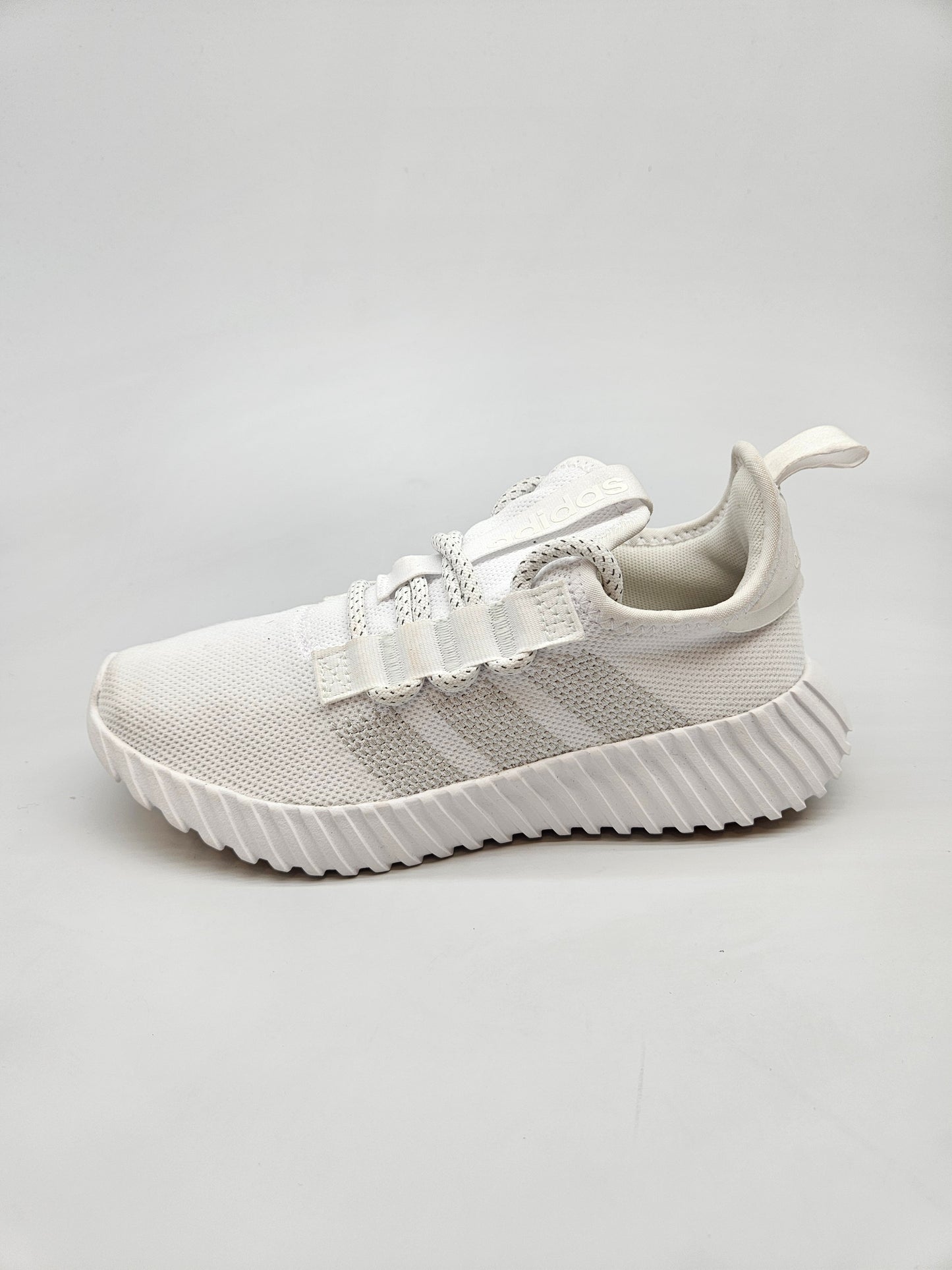 ADIDAS NOVI ORIGINAL PATIKI BR 38