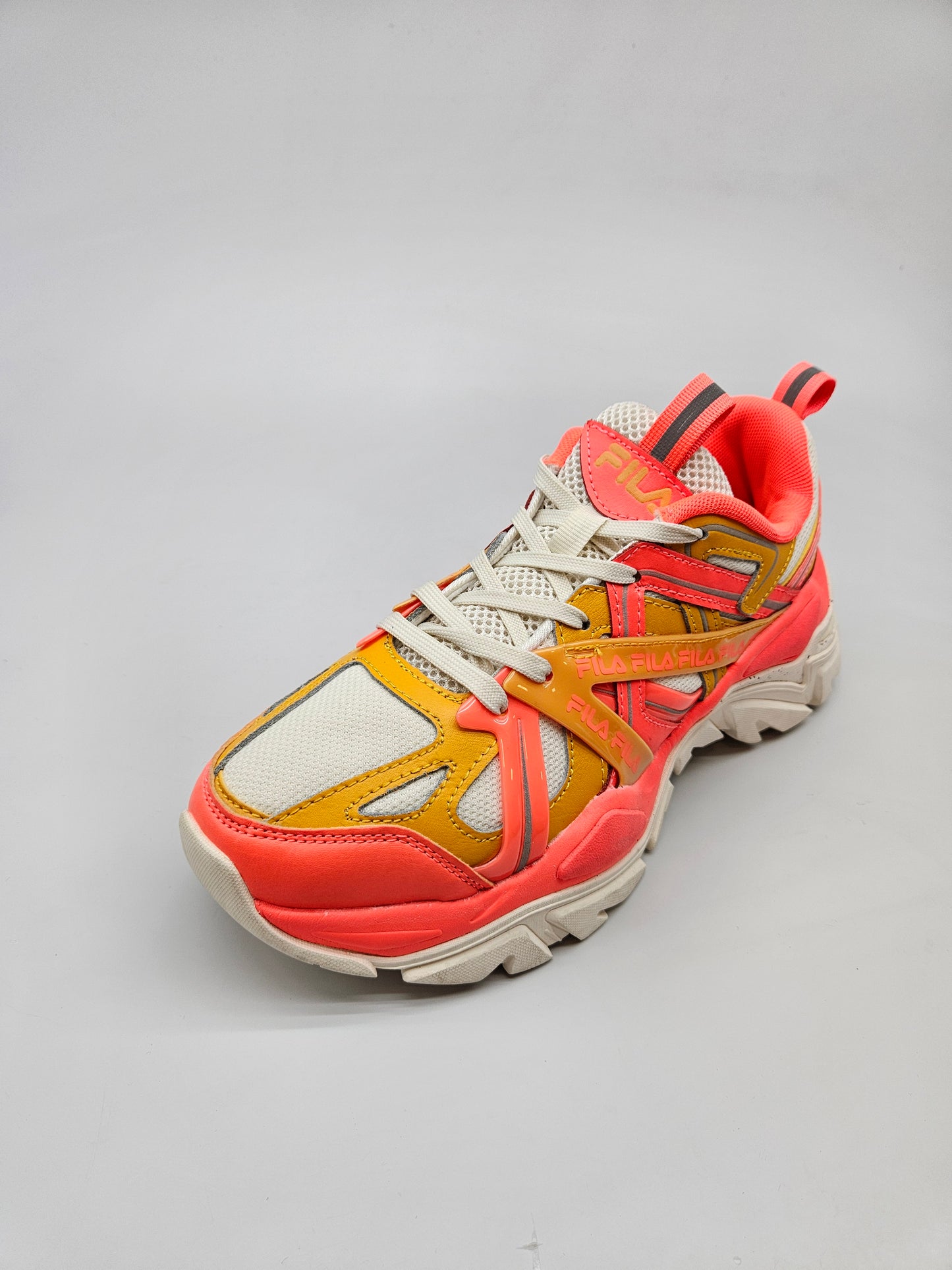 FILA NOVI ORIGINAL PATIKI BR 40