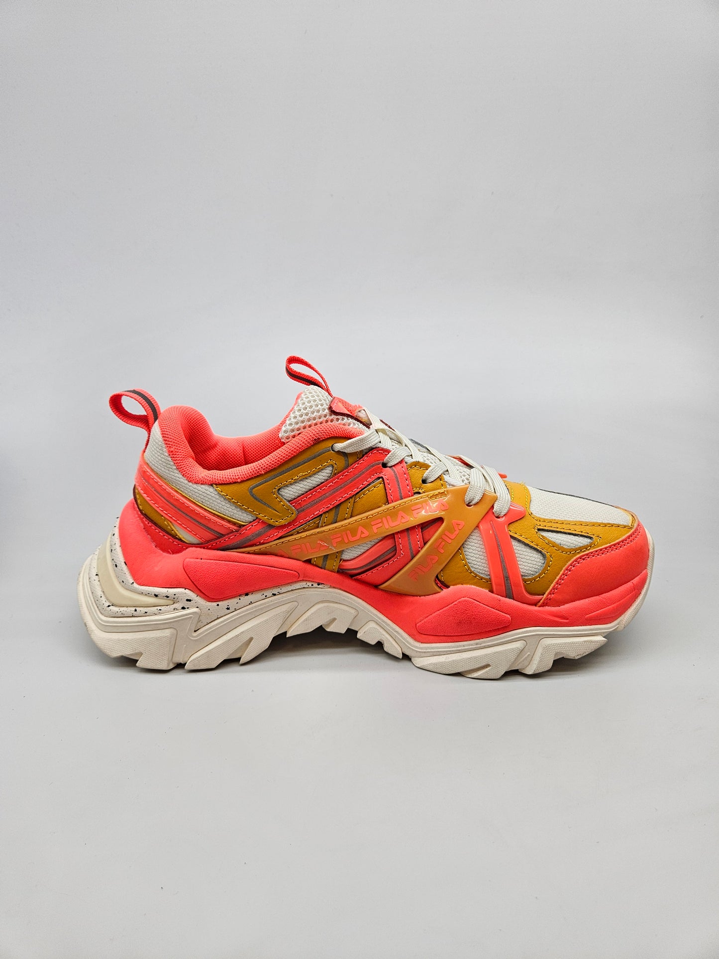FILA NOVI ORIGINAL PATIKI BR 40