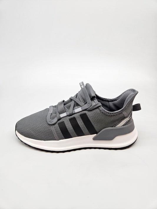 ADIDAS NOVI ORIGINAL PATIKI BR 38.5