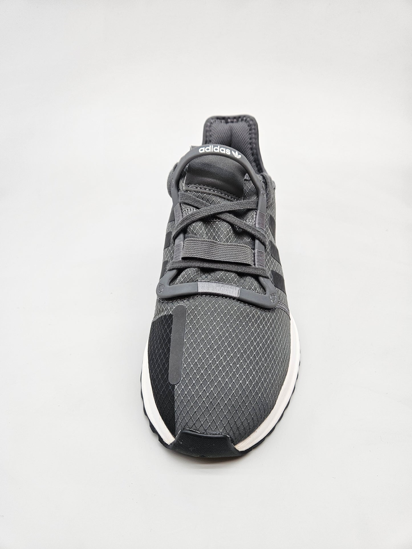 ADIDAS NOVI ORIGINAL PATIKI BR 38.5