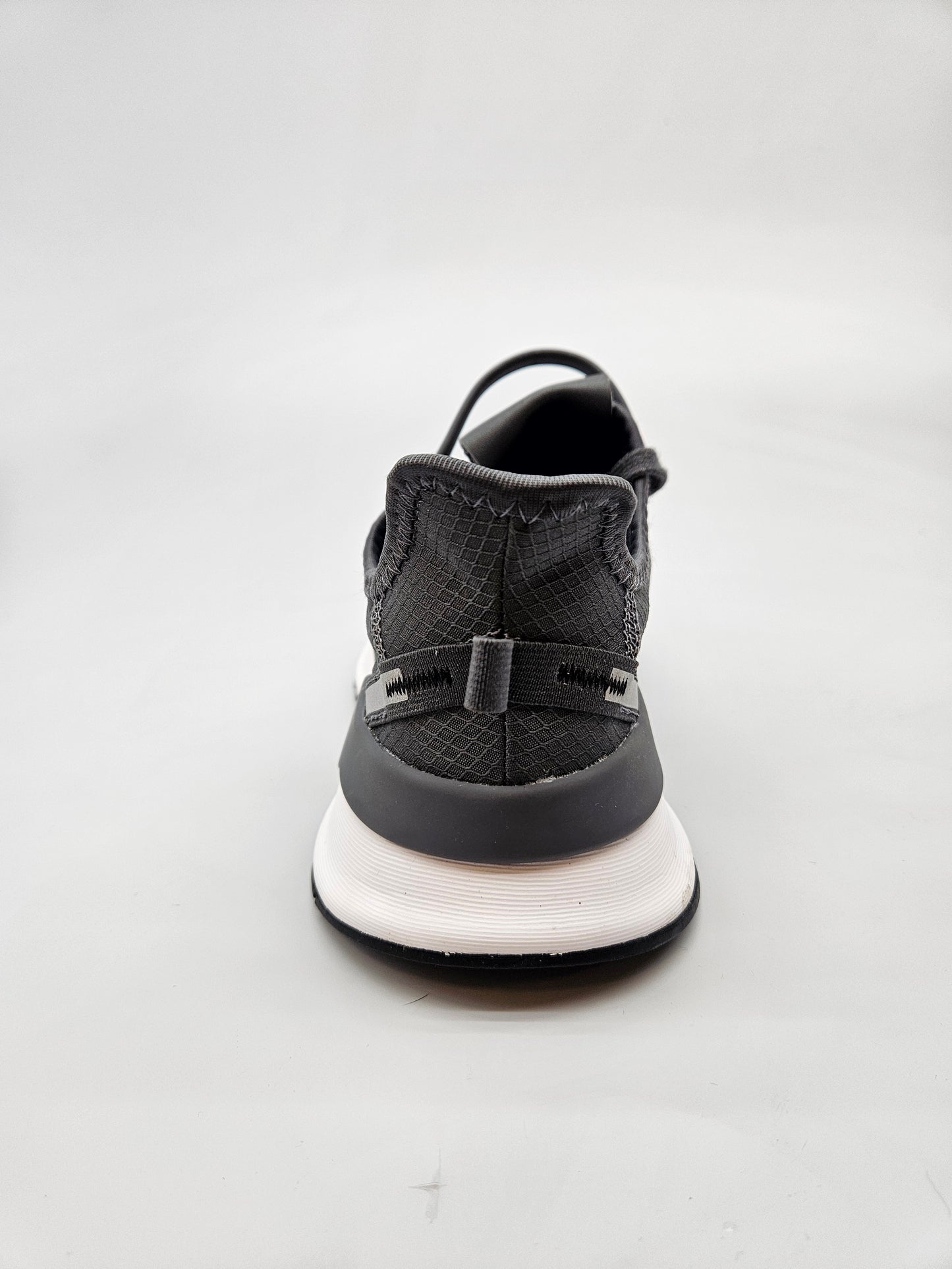 ADIDAS NOVI ORIGINAL PATIKI BR 38.5