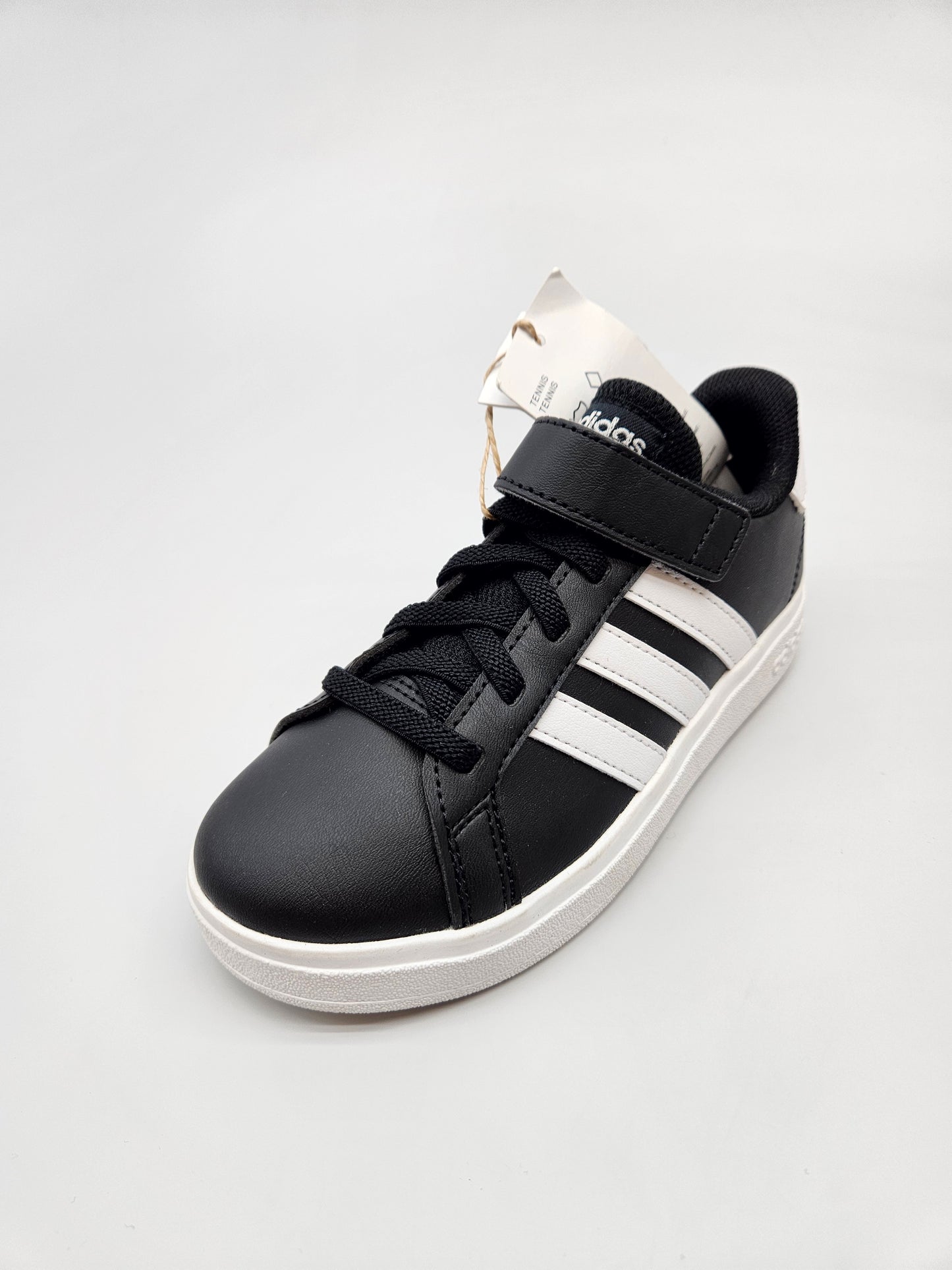 ADIDAS NOVI ORIGINAL PATIKI BR 30