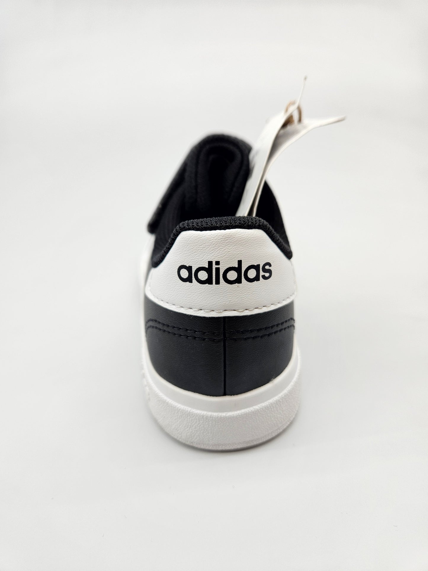 ADIDAS NOVI ORIGINAL PATIKI BR 30