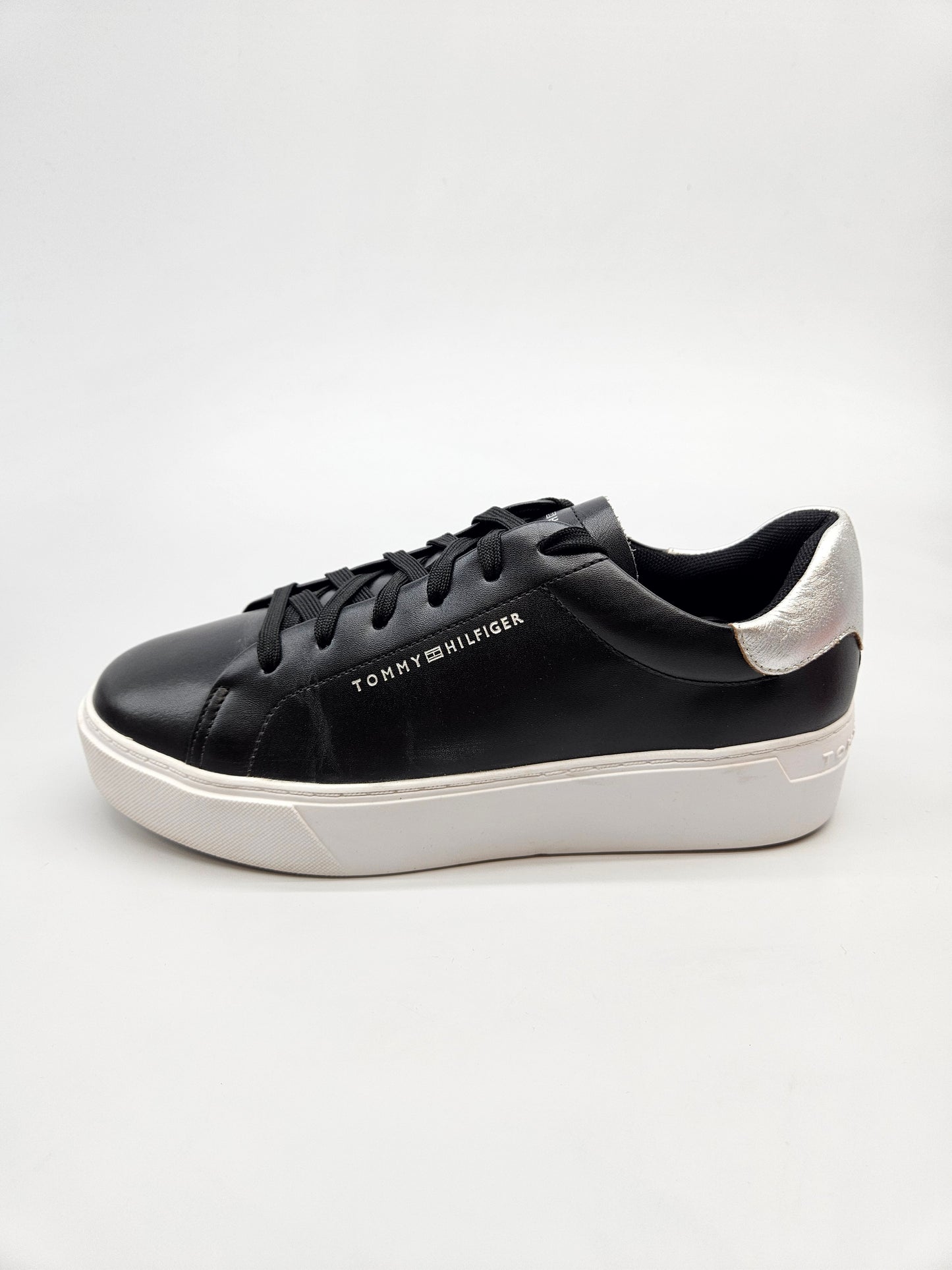 TOMMY HILFIGER ORIGINAL PATIKI BR 38