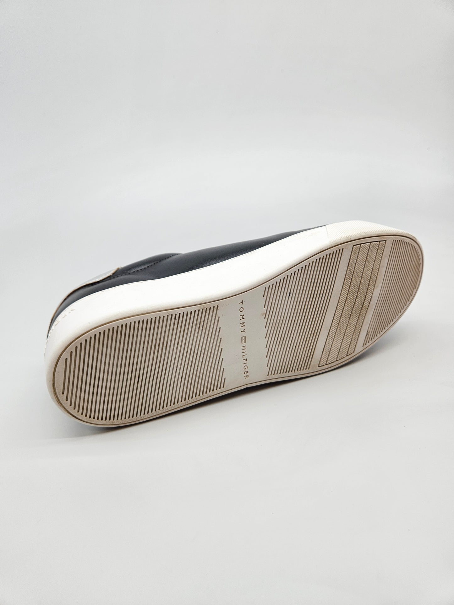 TOMMY HILFIGER ORIGINAL PATIKI BR 38
