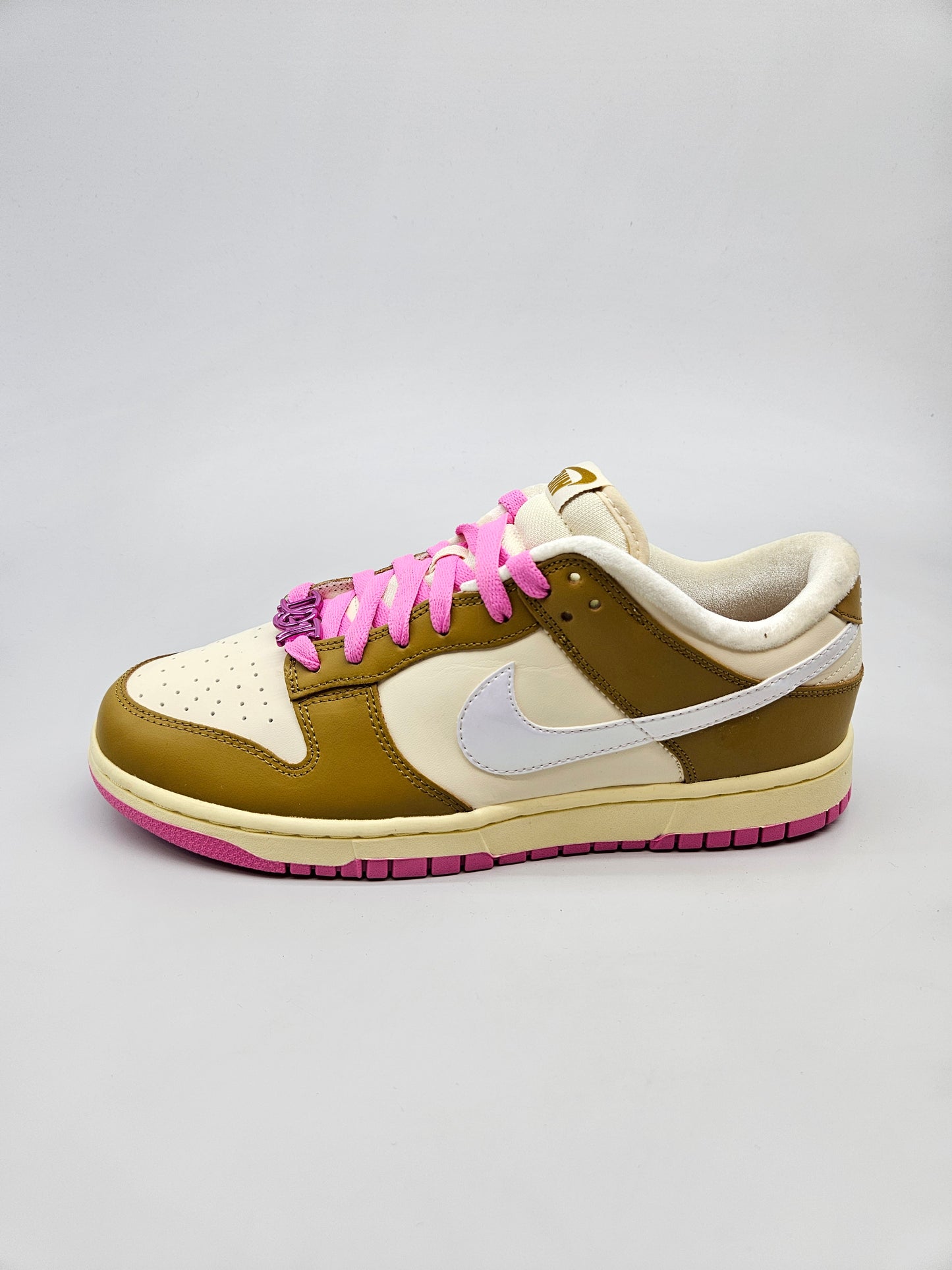 NIKE NOVI ORIGINAL PATIKI BR 42.5