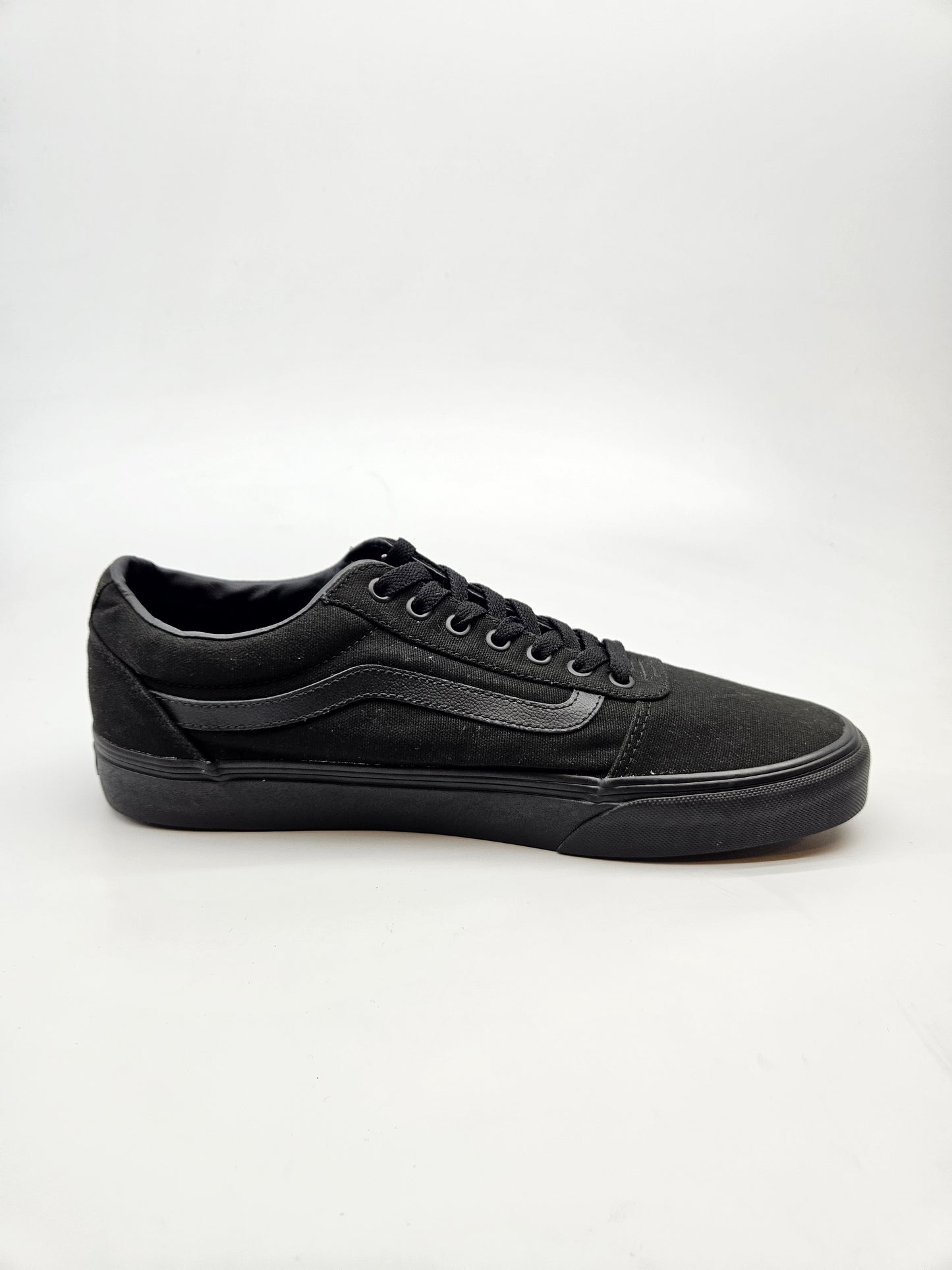 VANS NOVI ORIGINAL PATIKI BR 46