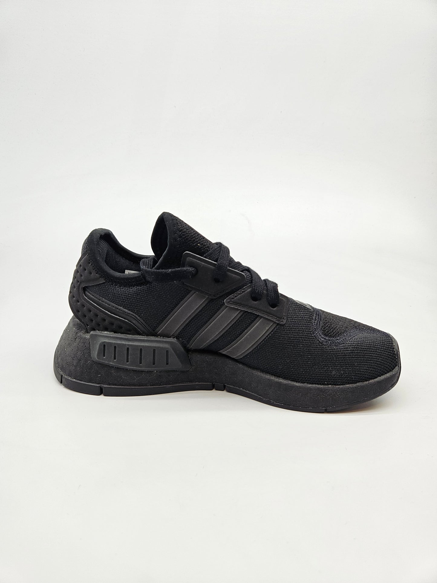 ADIDAS NOVI ORIGINAL PATIKI BR 36