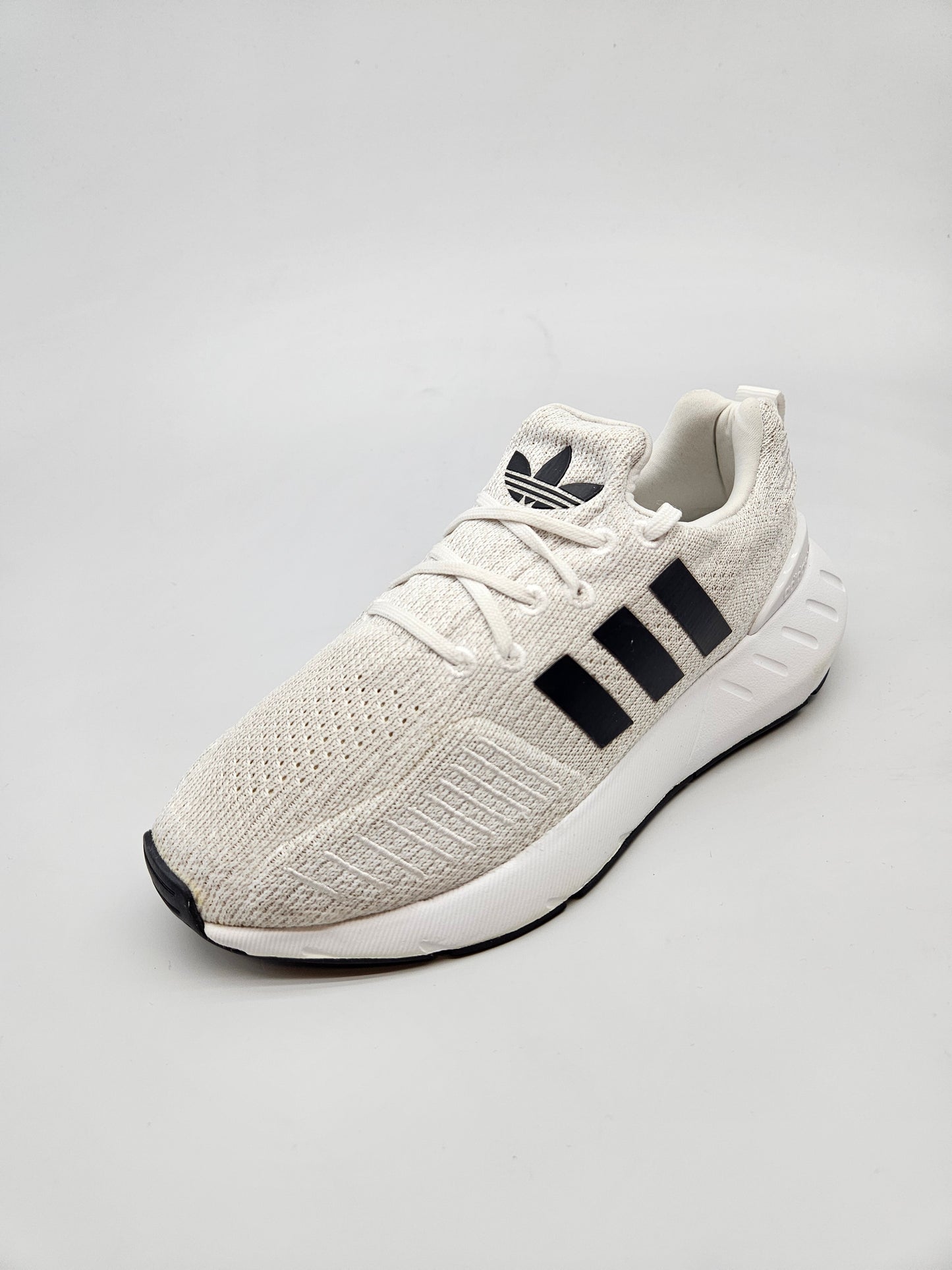 ADIDAS NOVI ORIGINAL PATIKI BR 38