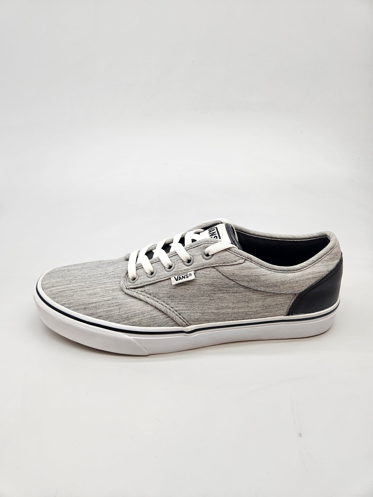 VANS NOVI ORIGINAL PATIKI BR 44.5