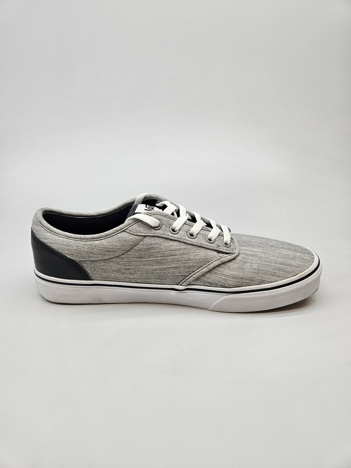 VANS NOVI ORIGINAL PATIKI BR 44.5