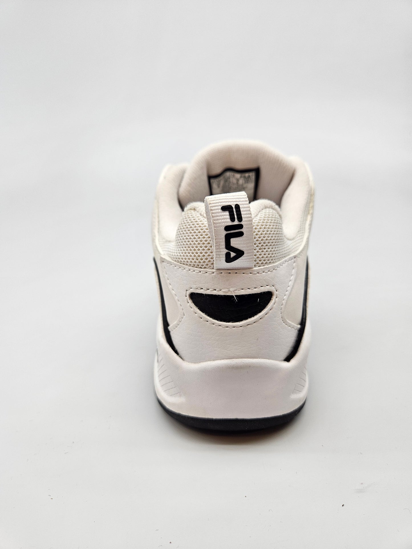 FILA NOVI ORIGINAL PATIKI BR 38.5