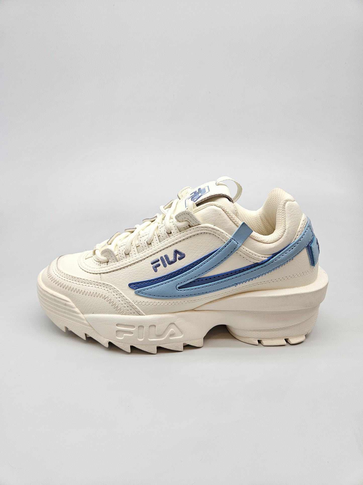 FILA NOVI ORIGINAL PATIKI BR 40