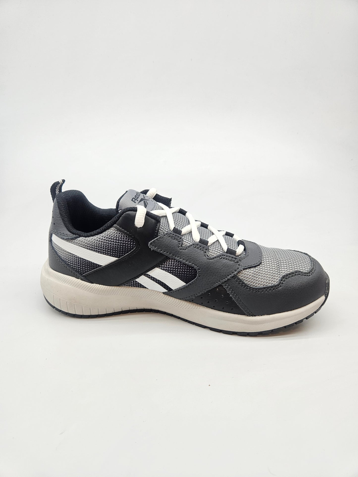 REEBOK NOVI ORIGINAL PATIKI BR 37