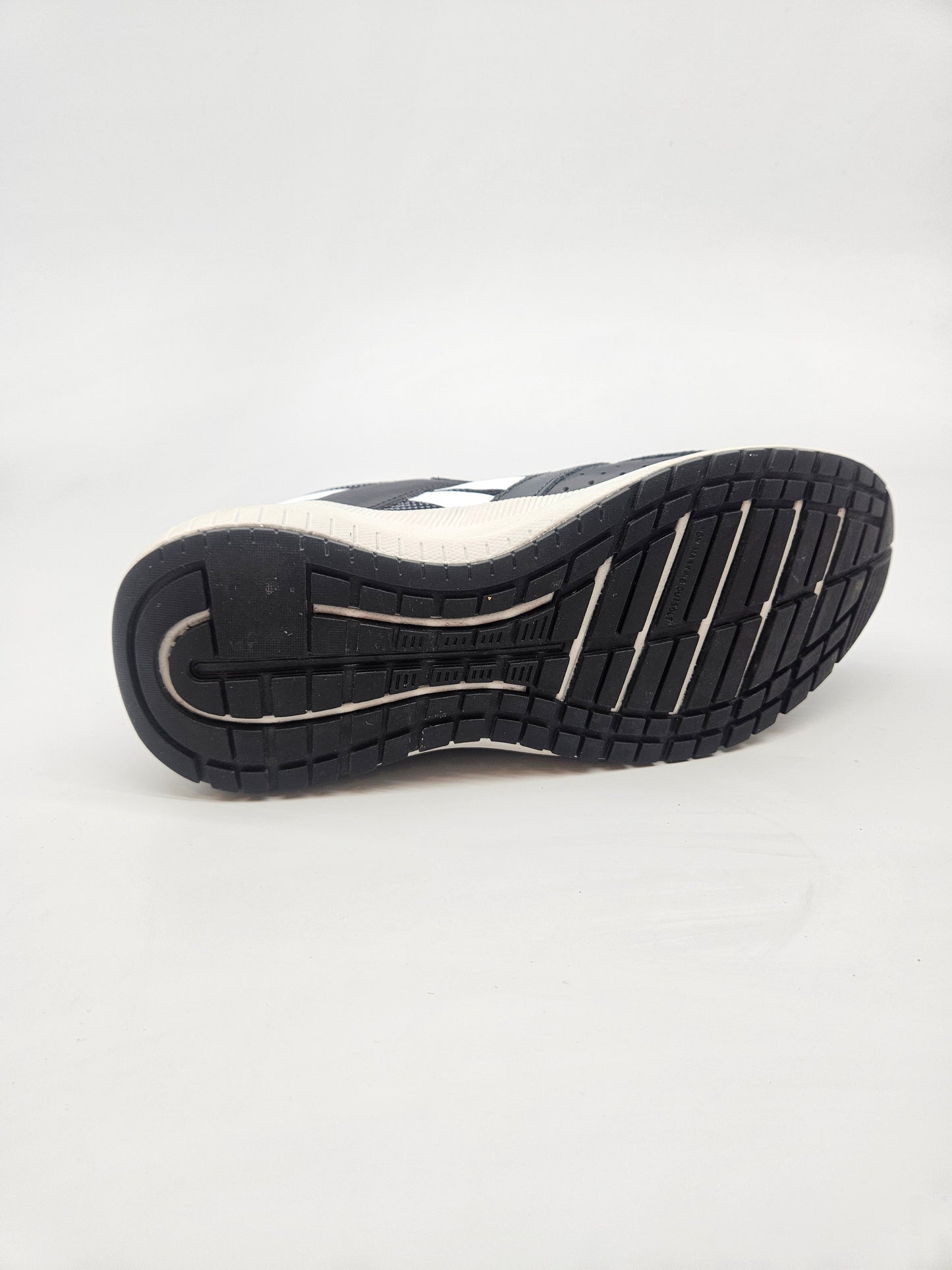 REEBOK NOVI ORIGINAL PATIKI BR 37