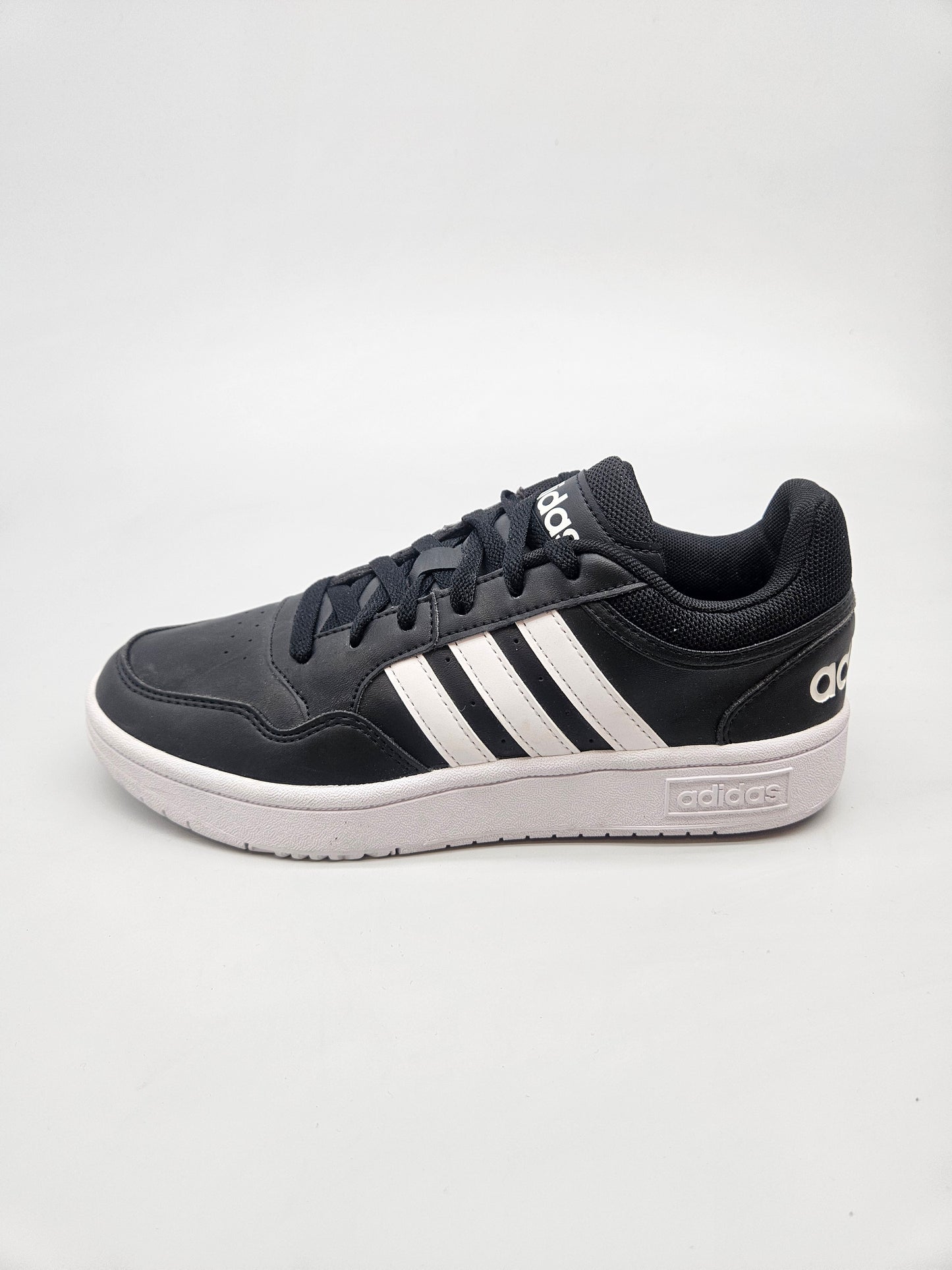 ADIDAS NOVI ORIGINAL PATIKI BR 39