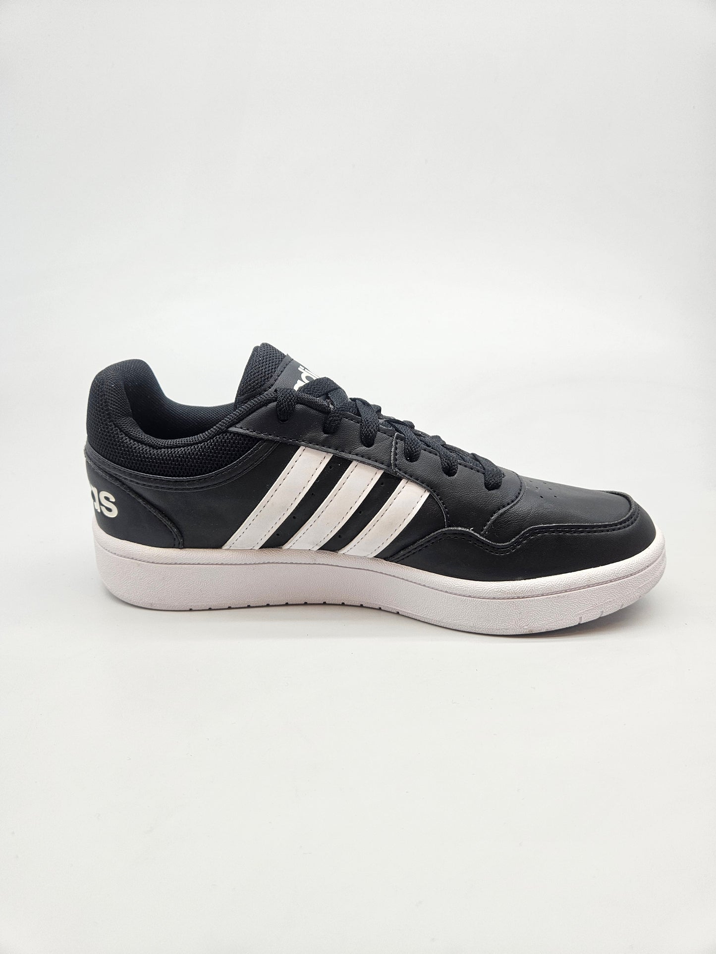 ADIDAS NOVI ORIGINAL PATIKI BR 39