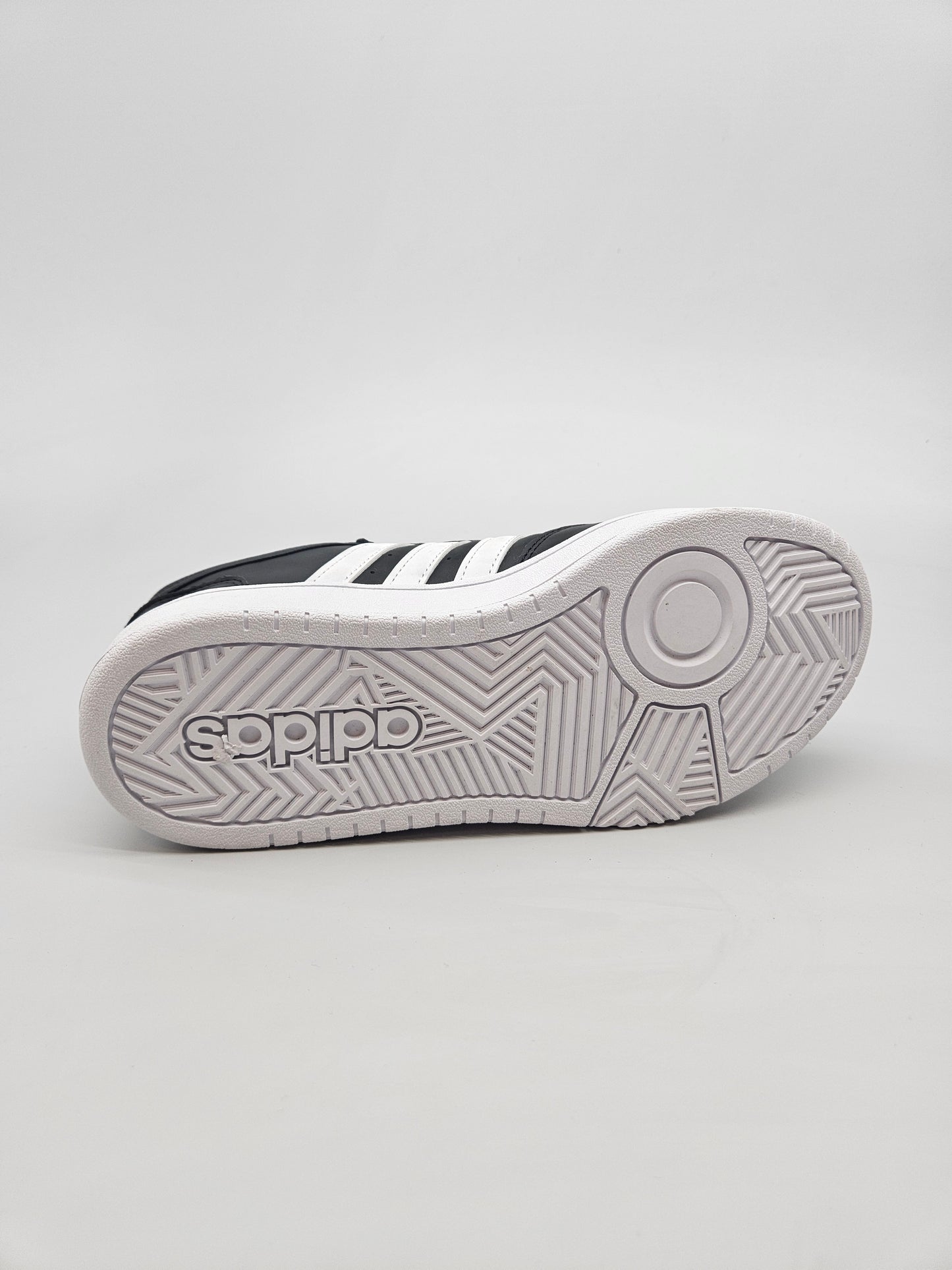 ADIDAS NOVI ORIGINAL PATIKI BR 39
