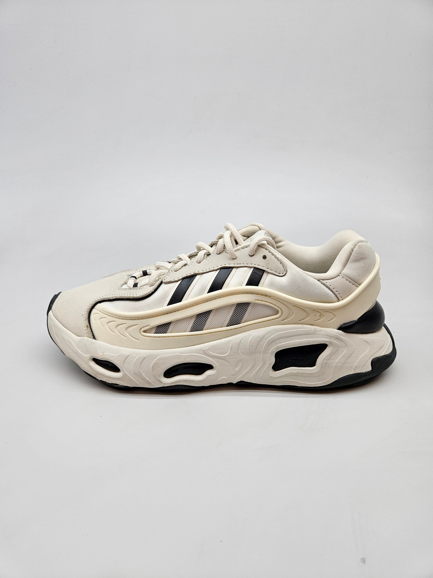 ADIDAS NOVI ORIGINAL PATIKI BR 41