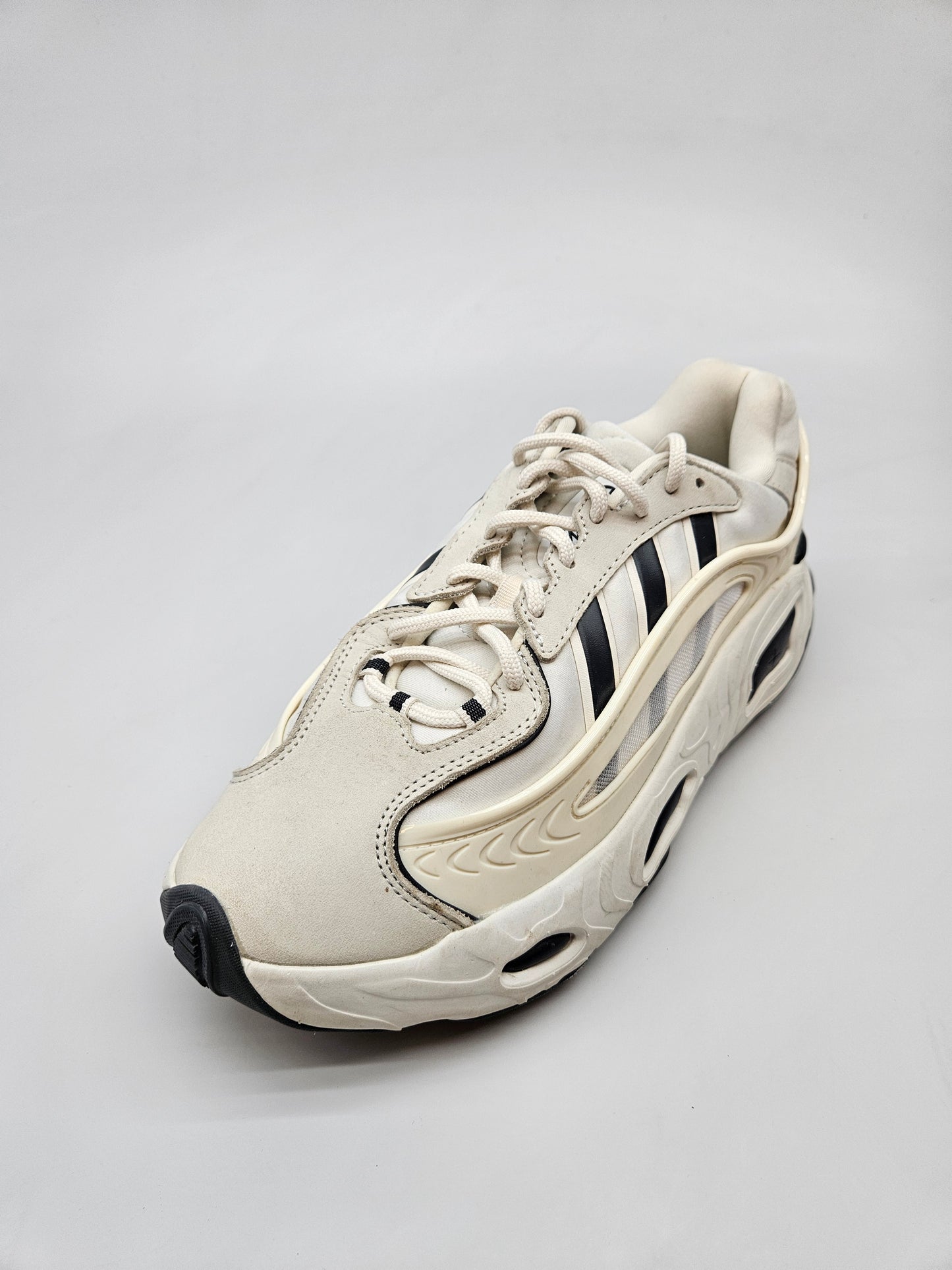 ADIDAS NOVI ORIGINAL PATIKI BR 41
