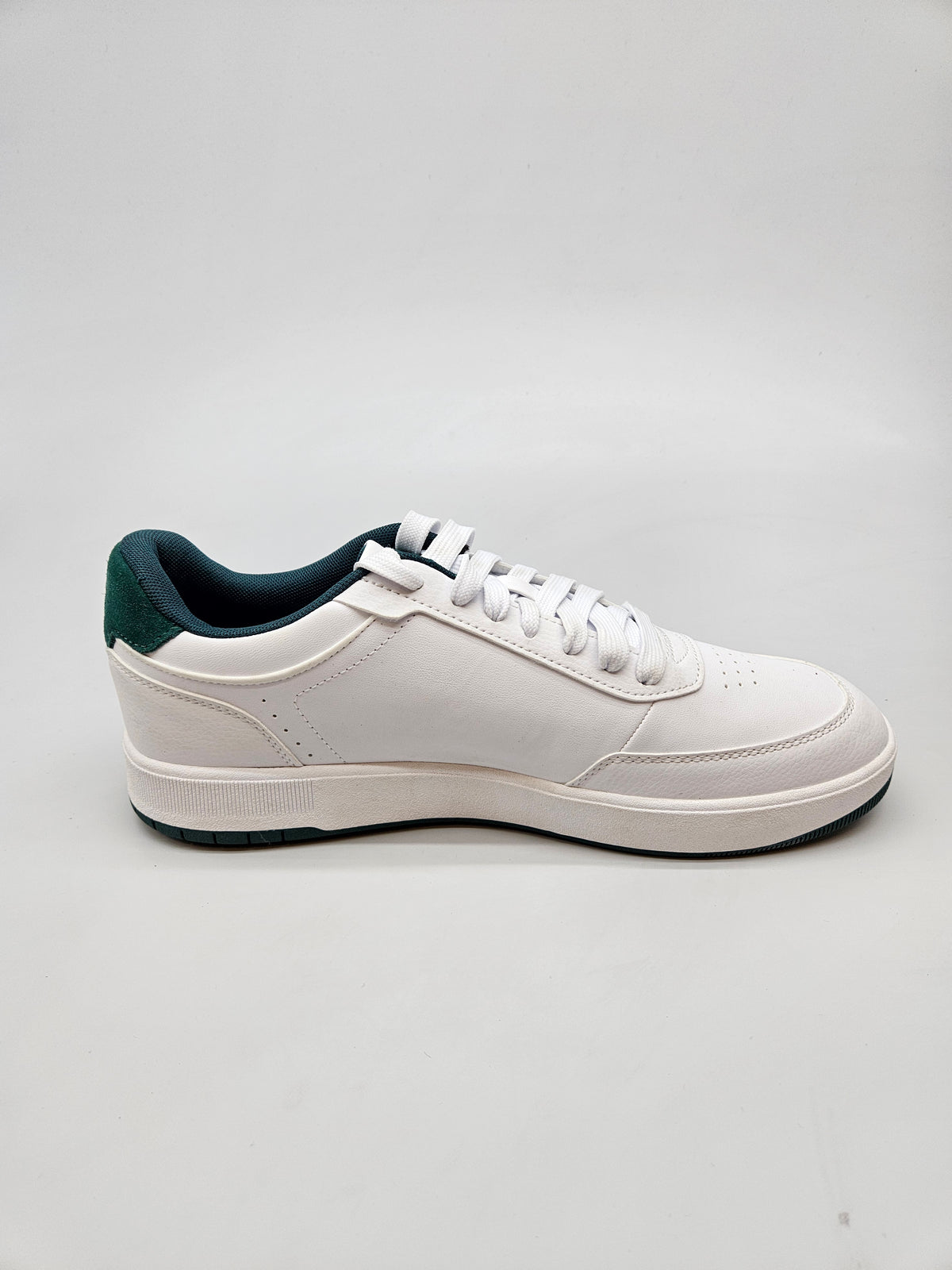 PUMA NOVI ORIGINAL PATIKI BR 42.5