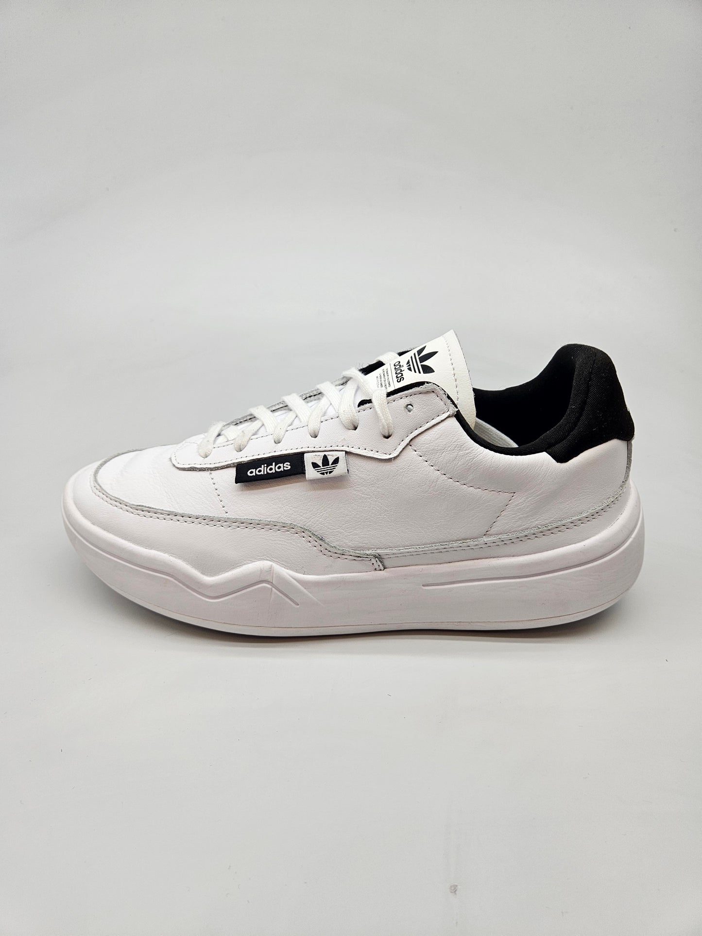 ADIDAS NOVI ORIGINAL PATIKI BR 40.5