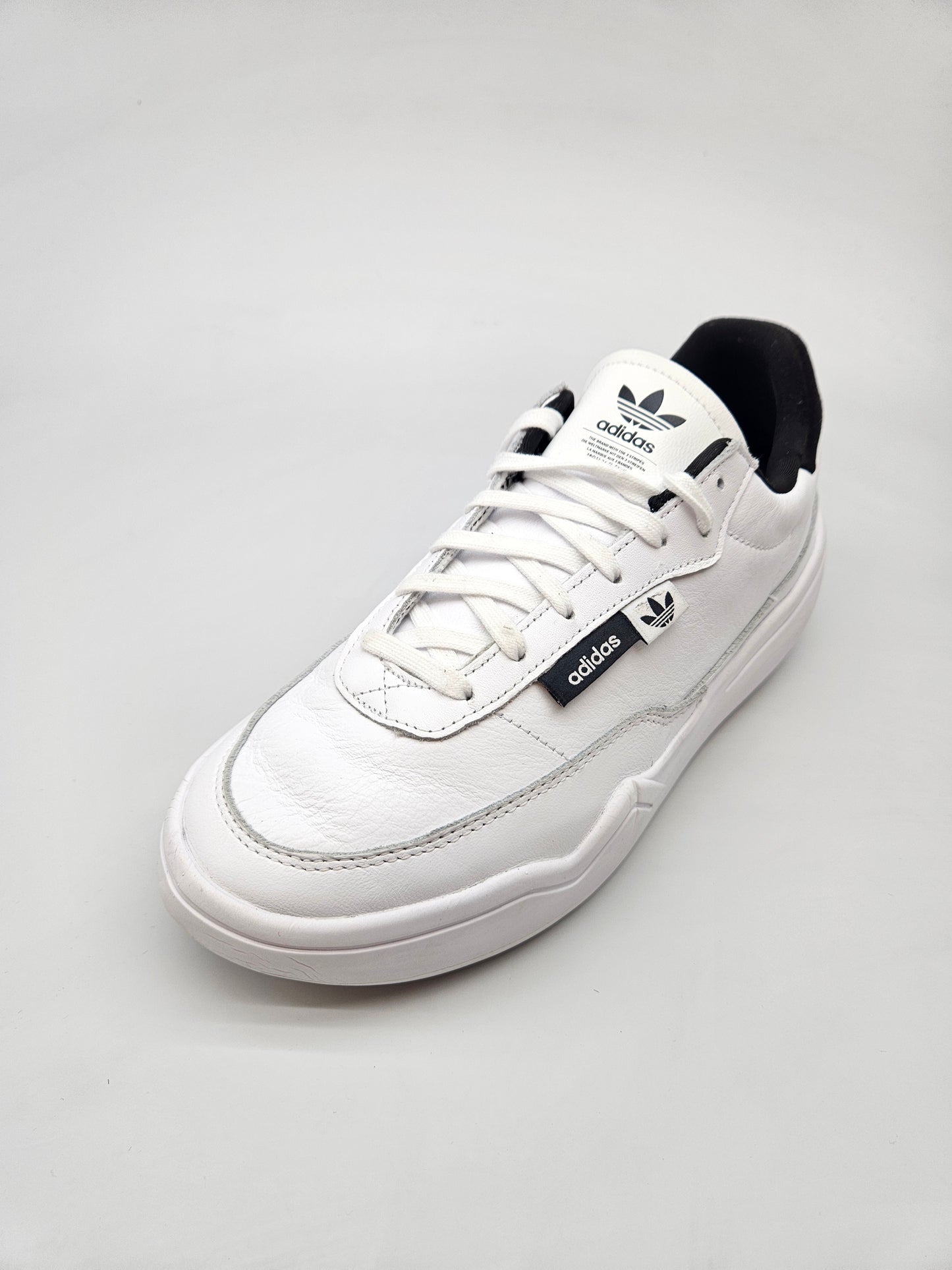 ADIDAS NOVI ORIGINAL PATIKI BR 40.5