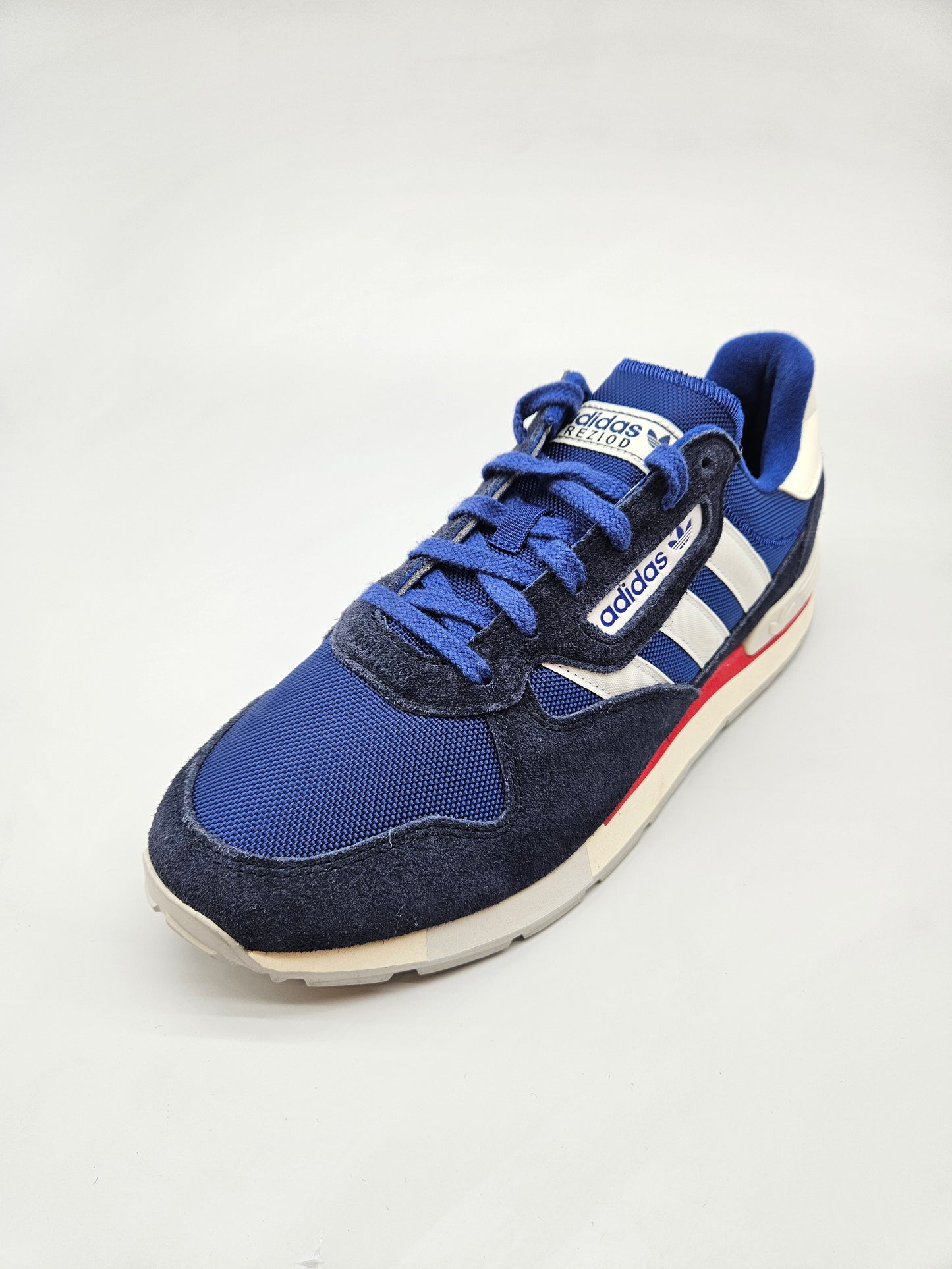 ADIDAS NOVI ORIGINAL PATIKI BR 44.5