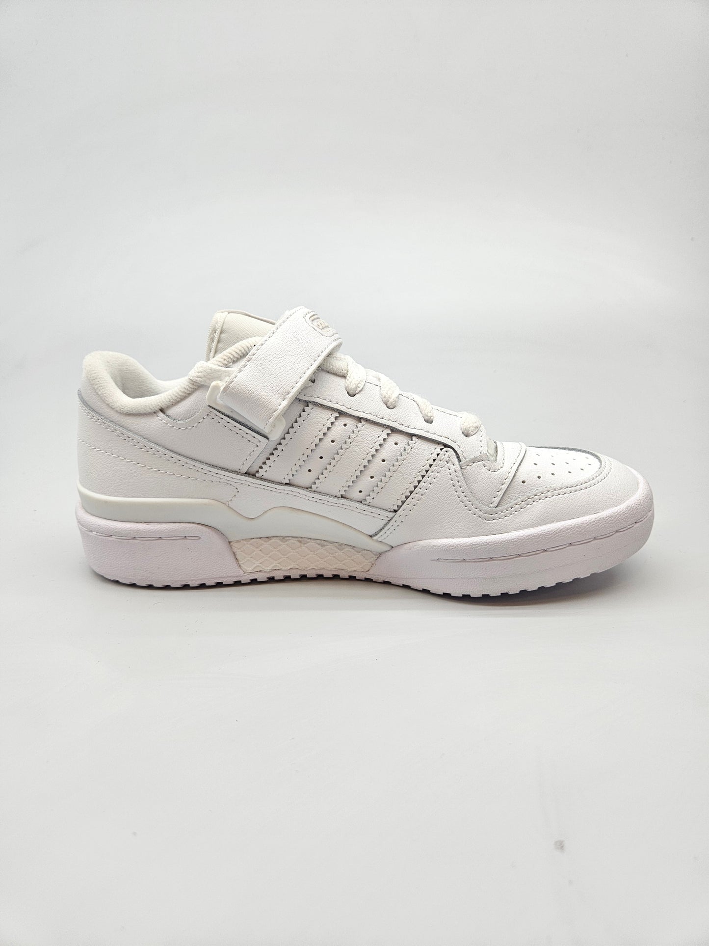 ADIDAS NOVI ORIGINAL PATIKI BR 36.5