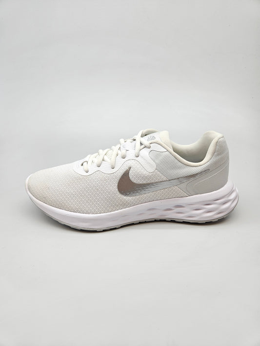 NIKE NOVI ORIGINAL PATIKI BR 40.5
