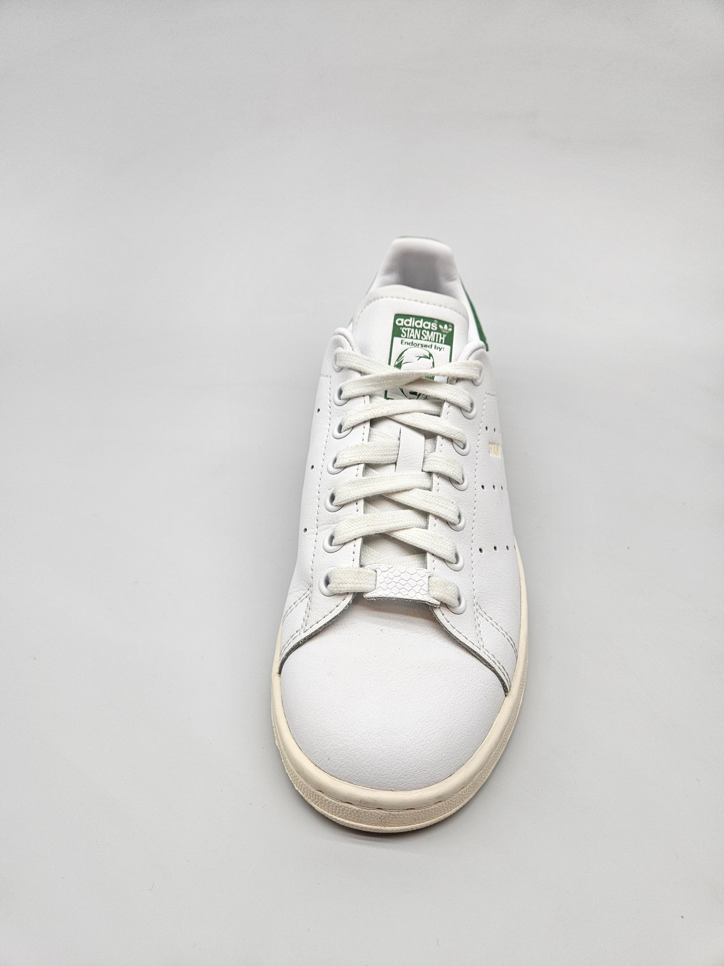 ADIDAS NOVI ORIGINAL PATIKI BR 38.5