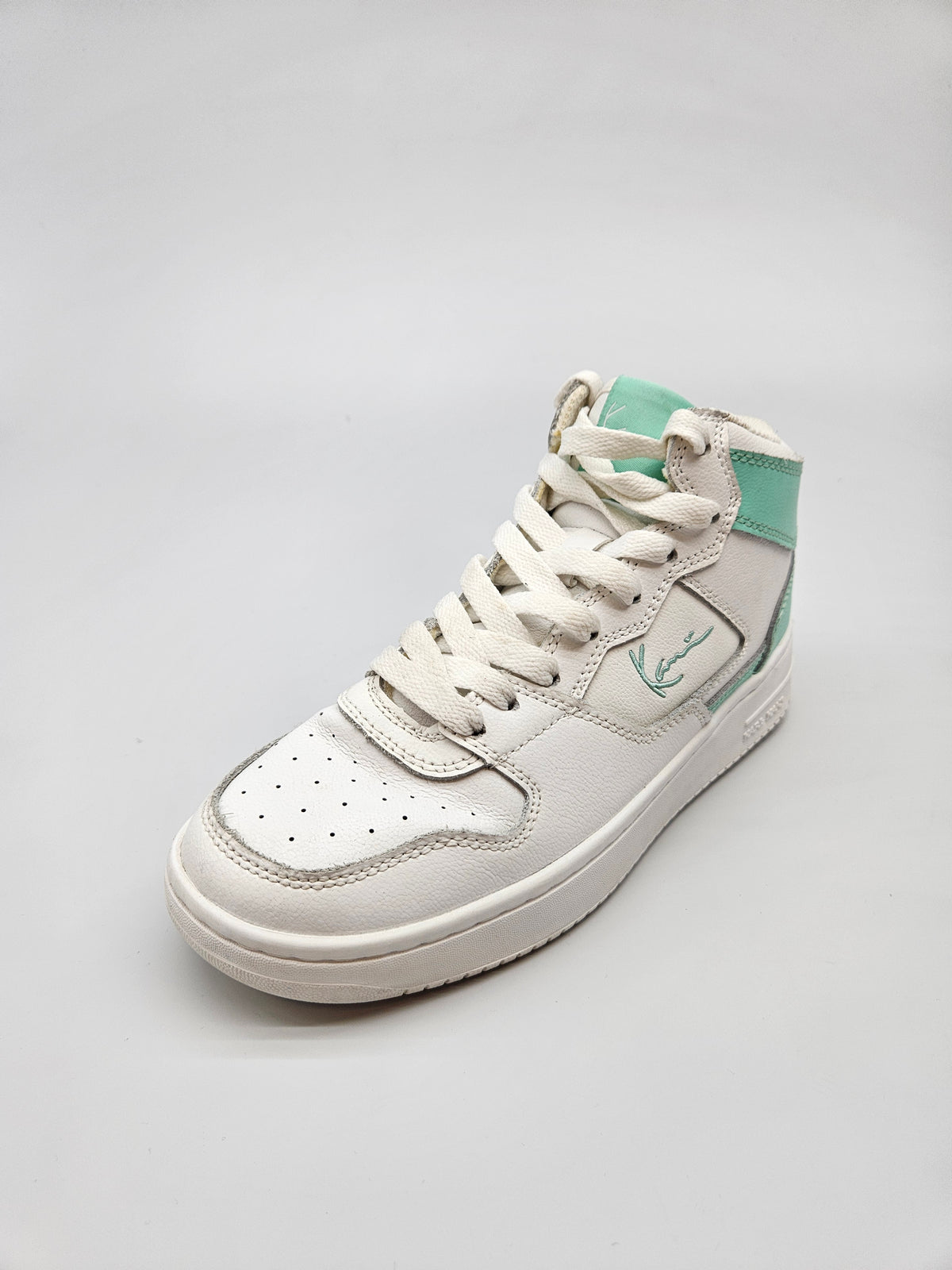 KARL KANI ORIGINAL PATIKI BR 37.5
