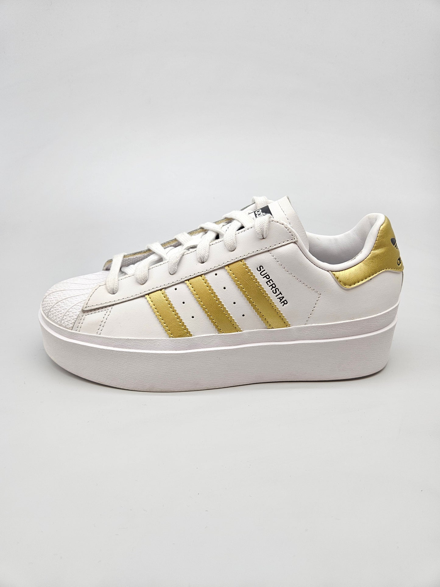 ADIDAS NOVI ORIGINAL PATIKI BR 39